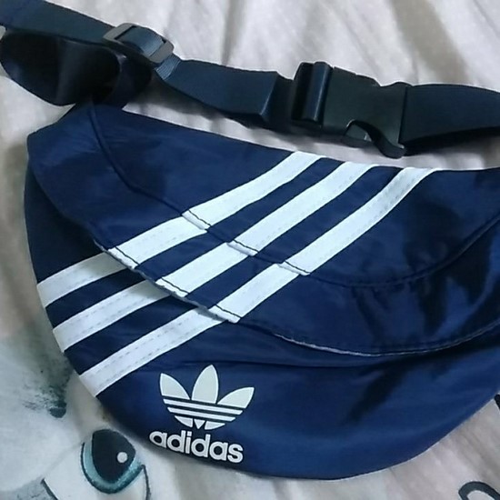 ♨️ กระเป๋าคาดดอก Adidas รุ่น azd