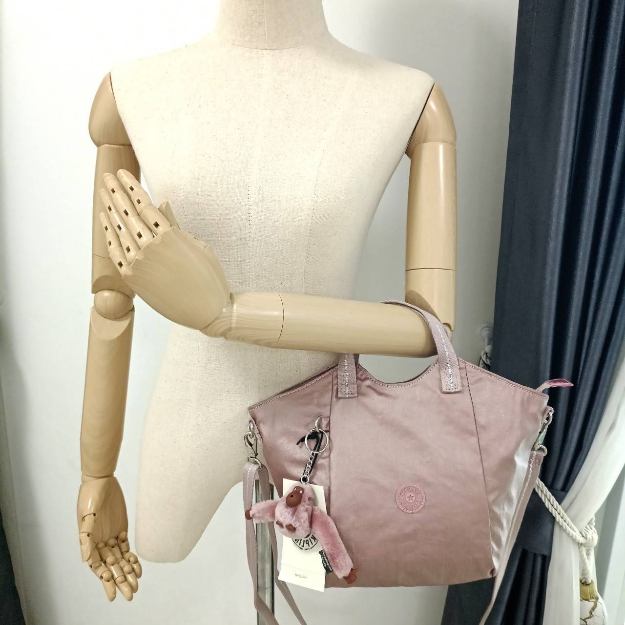 KIPLING กระเป๋าสะพาย กระเป๋าถือ NORI Handbag & Shoulder bag