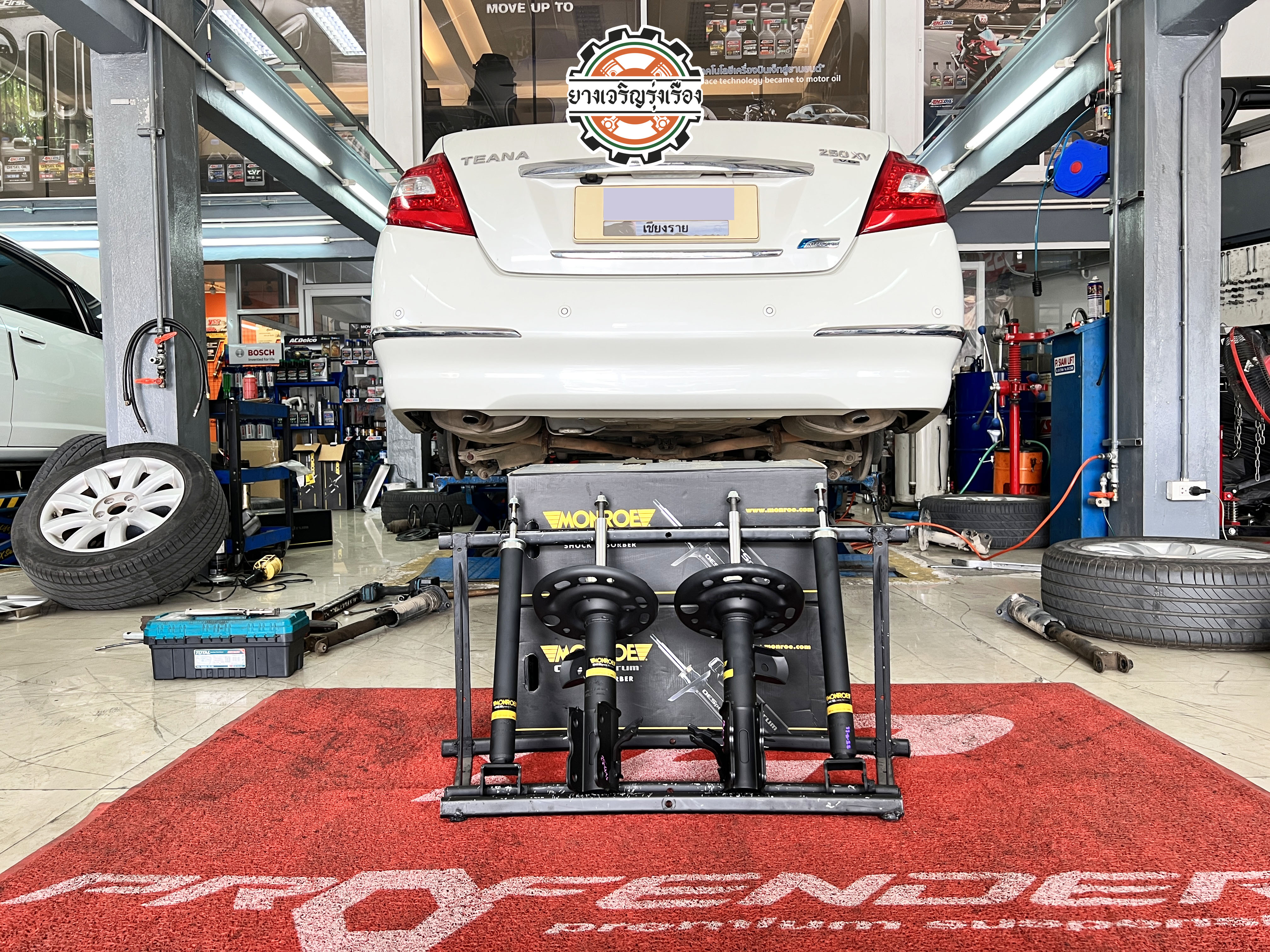 NISSAN TEANA J32 โช๊คอัพเดิมเสื่อมใช้งานต่อไม่ไหวอยากได้แบบหนึบกระชับ ขับสนุก เข้ารับบริการติดตั้งโช๊คอัพรถยนต์พร้อม set up และตั้งศูนย์ครบจบที่เดียว [+] Monroe Oe spectrum เซ็ทโช๊คอัพ หน้า/หลัง = 12,600 บาท ล้อเดิม ยางเดิม ก็ขับสนุกได้ [+] พร้อมบริการติดตั้ง + Set up ให้เหมาะกับยาง [+] ขับสนุกด้วยบริการ ตั้งศูนย์ละเอียดให้เหมาะกับการใช้งานและลักษณะของช่วงล่าง --------------------------------- โทร : 08-6544-5963 บุ๊ก และทีมงาน ยินดีต้อนรับครับ 𝙊𝙪𝙧 𝙎𝙚𝙧𝙫𝙞𝙘𝙚 บริการทางร้าน เรารับทำอะไรบ้าง 🔧 ติดตั้งยางแบบไร้รอย 100% 🔧 บริการสลับยาง ตามอายุ 🔧 มียางรถยนต์ทุกยี่ห้อให้เลือกซื้อ 🔧 เช็คช่วงล่าง แก้ปัญหาให้ตรงจุด 🔧 บริการล้างลิ้นปีกผีเสื้อ 🔧 บริการเช็คระยะรถยนต์ 🔧 เปลี่ยนถ่ายของเหลวทั้งระบบ 🔧 ตั้งศูนย์ด้วยเครื่อง HUNTER นำเข้าจาก USA #รถยนต์มีปัญหาไม่รู้ต้องแก้ตรงไหน ทางเรายินดี ตรวจหาปัญหาและหาวิธีแก้ บอกลูกค้าก่อนลงมือทำเสมอราคาเป็นธรรมไม่เอาเปรียบ สบายใจคุณลูกค้า ---------------------------------- ดูแลให้คำปรึกษาทุกปัญหาคาใจ ไม่ทิ้งลูกค้า มีบริการหลังการขาย 【ให้ผู้เชี่ยวชาญของเรา ดูแลรถคุณ】 ร้านยางเจริญรุ่งเรือง ยินดีต้อนรับครับ ---------------------------------- #โช๊คอัพรถยนต์ #monroe #yss #kayaba #profender #ร้านยางเจริญรุ่งเรือง #นนทบุรี #งามวงศ์วาน #amsfix #บริการช่วงล่างรถยนต์ #ซ่อมบำรุงช่วงล่าง #เซทอัพโช๊คอัพรถยนต์