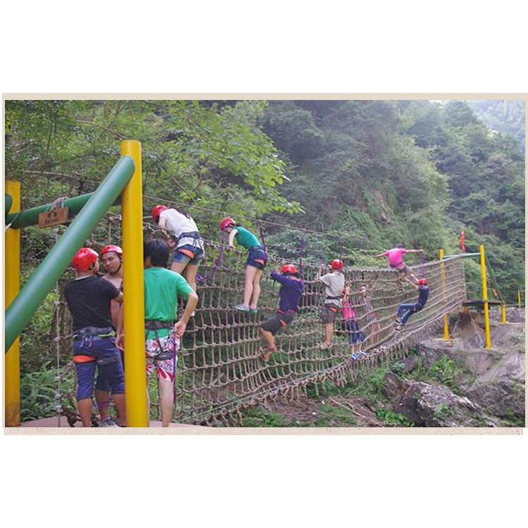 ตาข่ายปีนป่ายตาข่ายค่ายทหาร ตาข่ายปีนป่ายฐานลูกเสือ ปีนป่ายใยยักษ์ 18 มิล ตา 30x30CMเหมาะกับเด็กเล็ก-ผู้ใหญ่ ติดตั้งง่าย