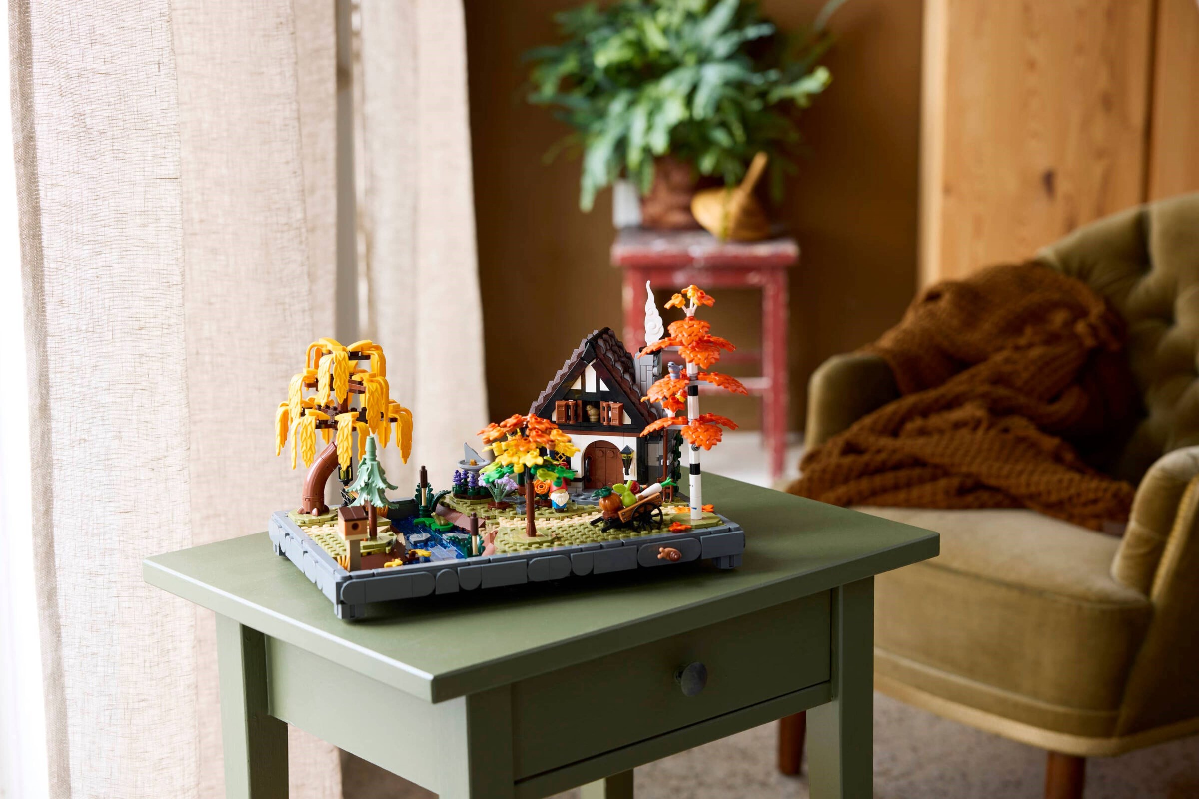 LEGO เลโก้ 11372 Autumn Cottage Garden