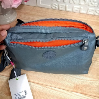 Kipling กระเป๋าคาดเอว สะพายข้าง รุ่น Halima convertible waist back
