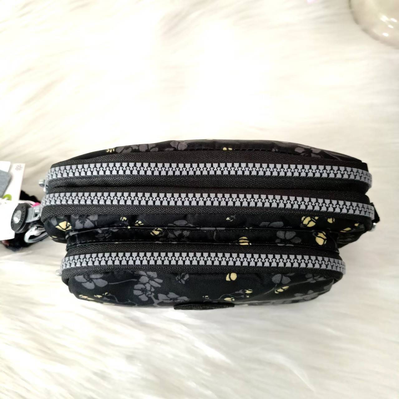 กระเป๋าสะพาย คิปลิ้ง คิปลิง KIPLING 3 Monkey Seoul up