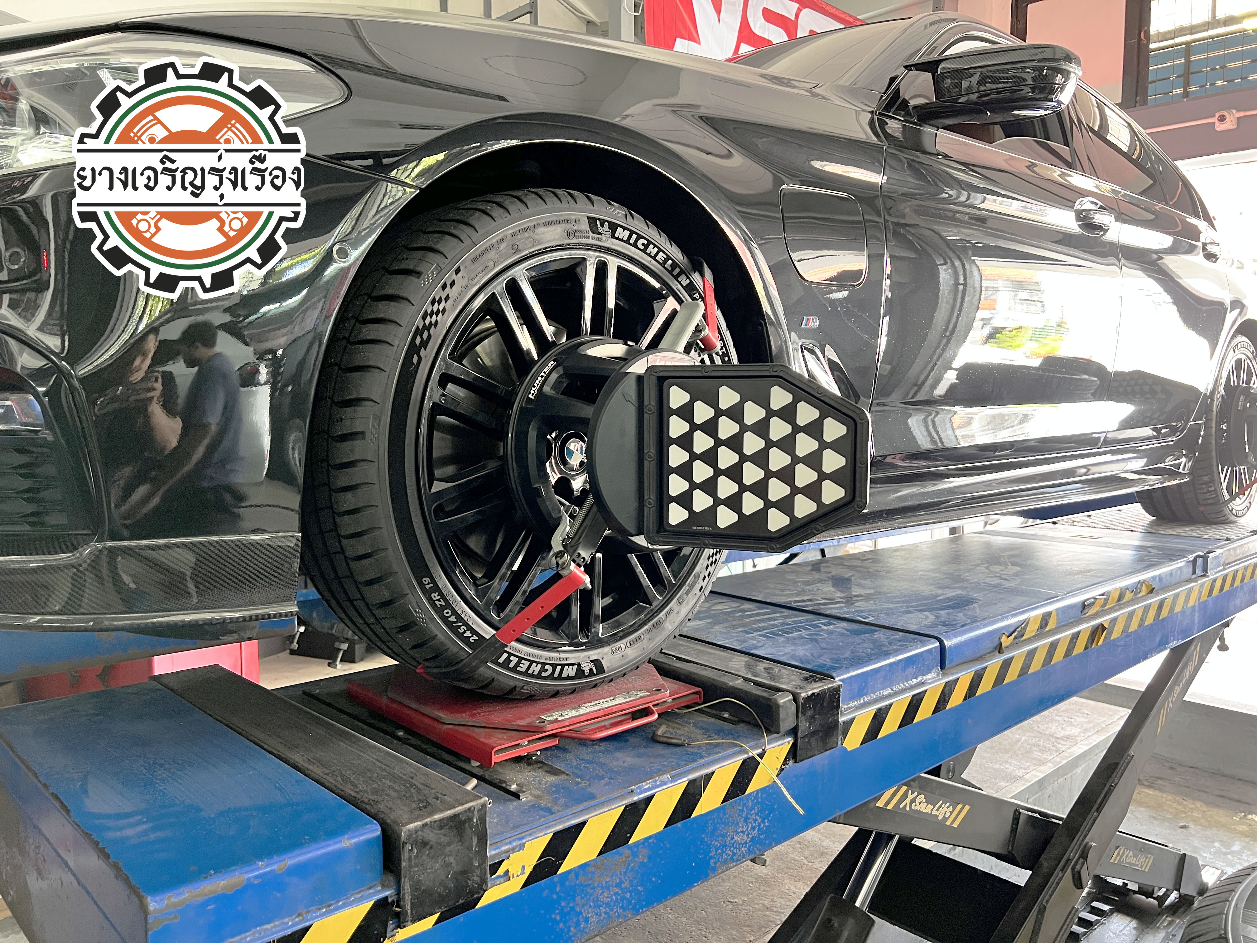 BMW SERIES 5 เปลี่ยนยางรถยนต์เน้นคุณภาพที่เป็นเลิศ ในการใช้งานอย่างเต็มประสิทธิภาพ MICHELIN PILOT SPORT 5 ขนาด 245/40R19 และ 275/3R19 𝙊𝙪𝙧 𝙎𝙚𝙧𝙫𝙞𝙘𝙚 บริการทางร้านเรารับทำอะไรบ้าง 🔧 ติดตั้งยางแบบไร้รอย 100% 🔧 บริการสลับยาง ตามอายุ 🔧 มียางรถยนต์ทุกยี่ห้อให้เลือกซื้อ 🔧 เช็คช่วงล่าง แก้ปัญหาให้ตรงจุด 🔧 บริการล้างลิ้นปีกผีเสื้อ 🔧 บริการเช็คระยะรถยนต์ 🔧 เปลี่ยนถ่ายของเหลวทั้งระบบ 🔧 ตั้งศูนย์ด้วยเครื่อง HUNTER นำเข้าจาก USA สอบถามข้อมูลเพิ่มเติม หรือนัดหมายเข้ารับบริการ Tel : 08-6569-1915 Tel : 08-6544-5963 Line id : @88rw Tiktok : https://www.tiktok.com/@88rwycrr Youtube : https://youtube.com/@88rw Facebook : https://www.facebook.com/88rwtire Location : https://goo.gl/maps/HrNUAZXPN94KvxZ98?coh=178573&entry=tt #รถยนต์มีปัญหาไม่รู้ต้องแก้ตรงไหน ทางเรายินดี ตรวจหาปัญหาและหาวิธีแก้ บอกลูกค้าก่อนลงมือทำเสมอราคาเป็นธรรมไม่เอาเปรียบ สบายใจคุณลูกค้า ---------------------------------- ดูแลให้คำปรึกษาทุกปัญหาคาใจ ไม่ทิ้งลูกค้า มีบริการหลังการขาย 【ให้ผู้เชี่ยวชาญของเรา ดูแลรถคุณ】 ร้านยางเจริญรุ่งเรือง ยินดีต้อนรับครับ ---------------------------------- #โช๊คอัพรถยนต์ #monroe #yss #kayaba #profender #ร้านยางเจริญรุ่งเรือง #นนทบุรี #งามวงศ์วาน #amsfix #บริการช่วงล่างรถยนต์ #ซ่อมบำรุงช่วงล่าง #เซทอัพโช๊คอัพรถยนต์