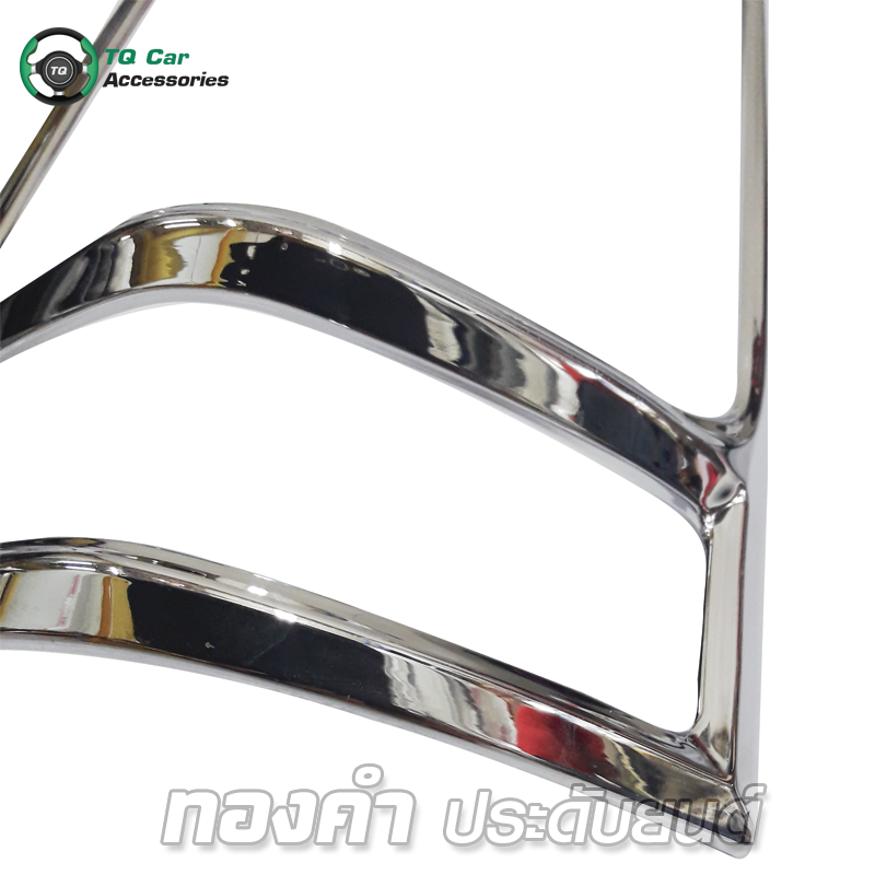 ครอบไฟท้าย ชุบโครเมียม Toyota Commuter, Ventury, Hiace