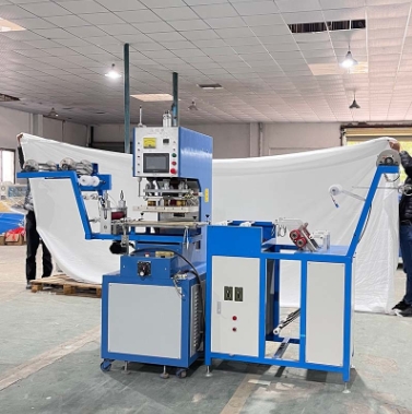 เครื่องปั๊มลายริบบิ้น ต่อเนื่อง DH-EM04 Heat Pressed Elastic Band Ribbon Embossing Machine