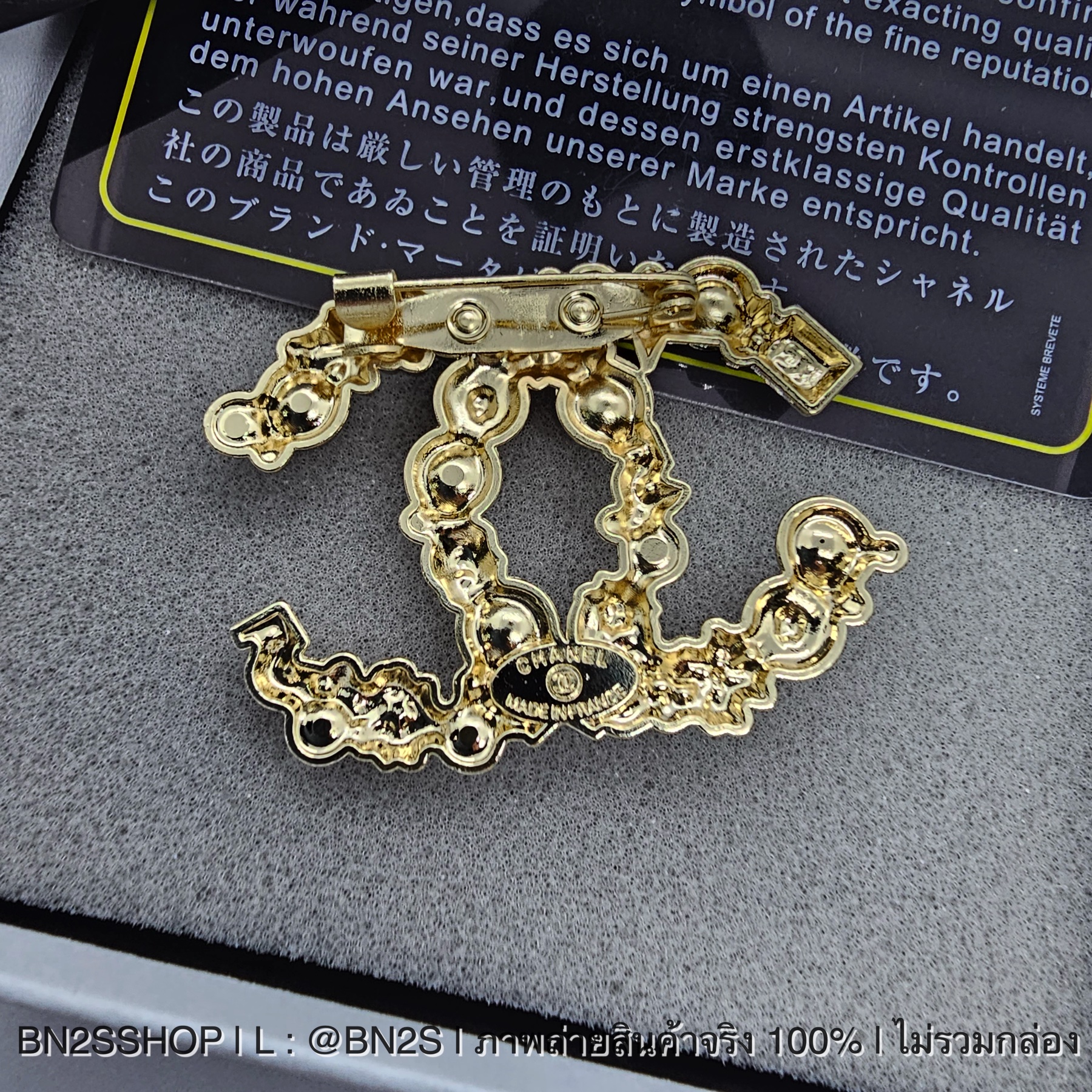 Chanel CC Logo Brooch เข็มกลัดติดสูท เข็มกลัดชาแนล รุ่นใหม่ ประดับไข่มุก