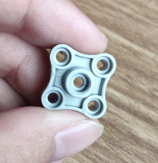 ตัวแปลง SG90 เข้ากับล้อยาง 6514 wheel adapter SG90 steering gear 360-degree turn compatible with Lego cross shaft coupling