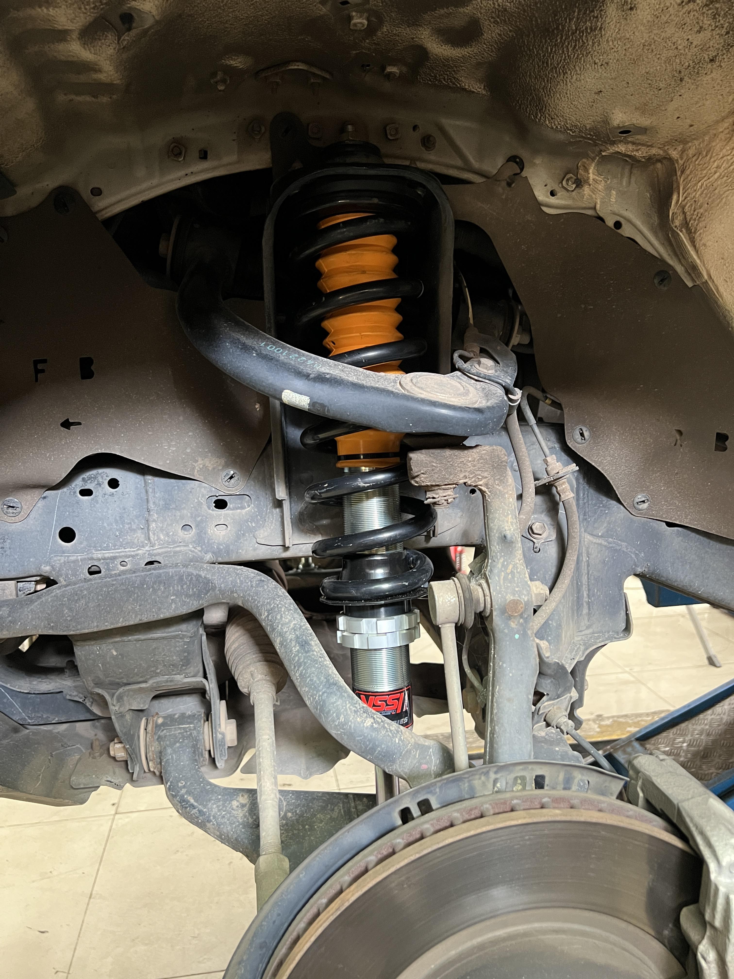 TOYOTA REVO ROCCO โทร : 08-6569-1915 บุ๊ก Line id : @88rw Location : https://goo.gl/maps/HrNUAZXPN94KvxZ98? รถยนต์มีปัญหาไม่รู้ต้องแก้ตรงไหน ทางเรายินดี ตรวจหาปัญหาและหาวิธีแก้ บอกลูกค้าก่อนลงมือทำเสมอด้วยราคาเป็นธรรม เวลาบริการ วันจันทร์-วันอาทิตย์ 09:00 น. - 17.30 น. #ToyotaRevo #ysseseries #โช้คอัพ #ช่วงล่าง #โช๊ค #ยางรถยนต์