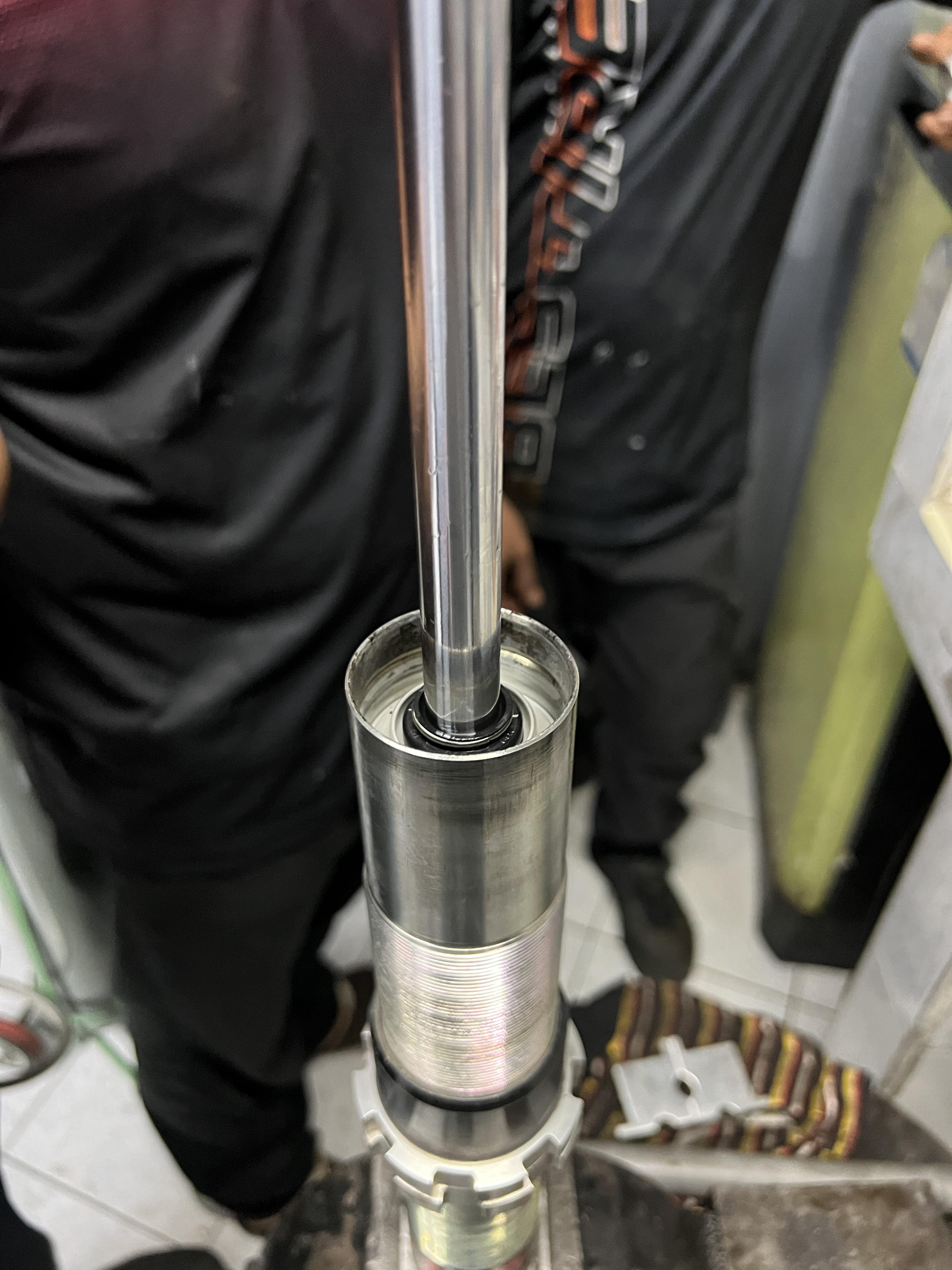 🛠️ โช้คอัพ YSS E-Series รั่วซึม? ซ่อมที่ศูนย์ซ่อม YSS นนทบุรี! Isuzu MU-X คันนี้ วิ่งมา 150,000 กม. โช้คอัพเริ่มมีอาการรั่วซึม ได้เวลาฟื้นฟู! ✅ เราคือศูนย์ซ่อมที่ได้รับการแต่งตั้งจาก YSS โดยตรง ✅ ใช้อะไหล่แท้เบิกศูนย์เท่านั้น: แกนใหม่, ชุดซีลใหม่, น้ำมันสังเคราะห์ใหม่ ✅ Setup & ตั้งศูนย์: จบงานติดตั้งและตั้งศูนย์ให้พร้อมใช้ในที่เดียว 👉 มั่นใจในมาตรฐาน! คืนประสิทธิภาพโช้คอัพให้รถคุณกลับมานิ่ง หนึบ เหมือนใหม่! #YSS #YSSShop #ซ่อมโช้คอัพ #Overhaul #IsuzuMux #ยางเจริญรุ่งเรือง #นนทบุรี #งามวงศ์วาน #ร้านซ่อมช่วงล่างดีๆใกล้ฉัน