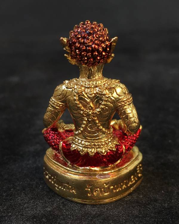 พระพิราพ รุ่นสมบัติเจ้าคุณปู่ หลวงปู่เเสน ปสนุโน วัดบ้านหนองจิก จ.ศรีสะเกษ แยกออกมาจากชุดกรรมการ เนื้อทองเทวาลงยา หมายเลข 864