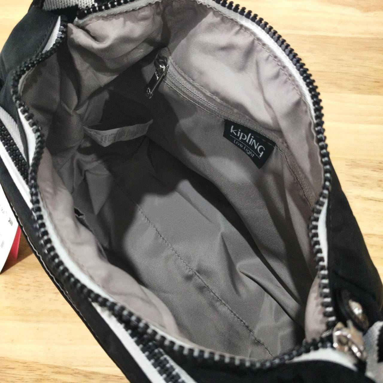 กระเป๋าสะพายข้าง Kipling CAI กระเป๋าคาดลำตัว พาดอก