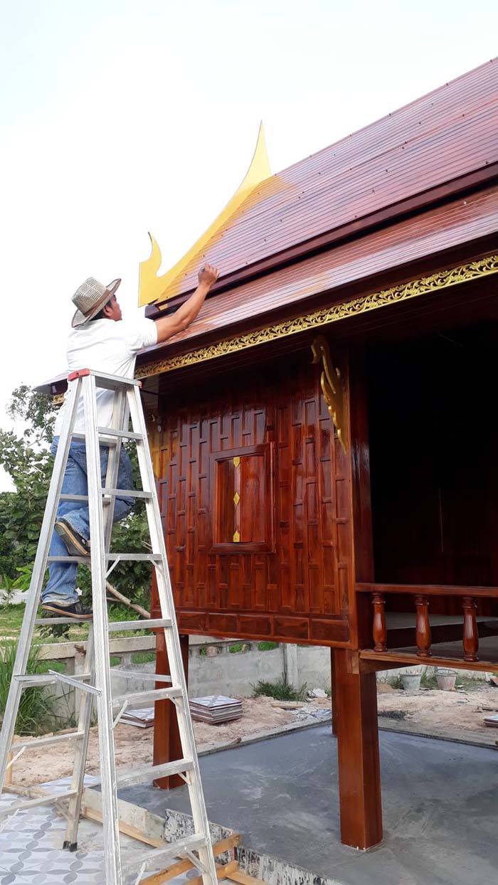 ศาลไม้หลังใหญ่