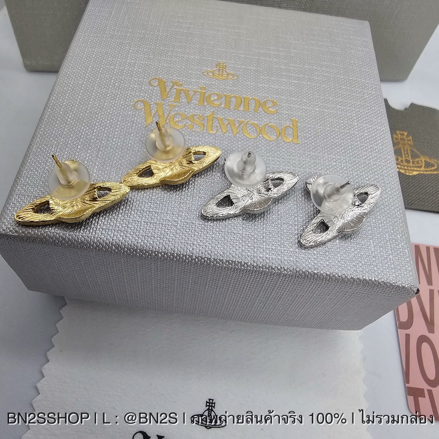 สีดำ | Vivienne Westwood Earrings ต่างหูดาวเสาร์ วิเวียน จี้ดาวเสาร์ลงสี งานสวยน่ารัก ราคาถูก สำเนา