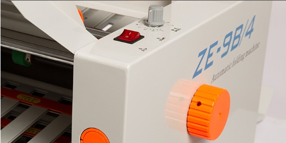 เครื่องพับกระดาษอัตโนมัติ A3 รุ่น ZE-8B/4 ราคาถูกที่สุด