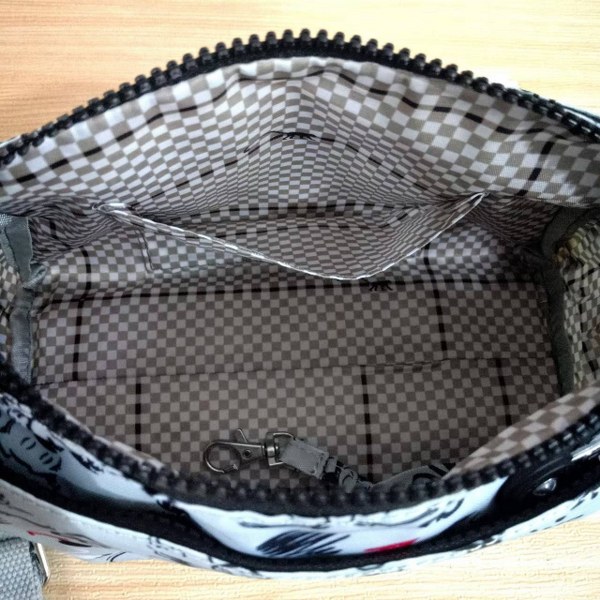 กระเป๋าสะพายkipling ผ้าไนล่อน คิปลิ้ง กระเป๋าคิปริ้ง outlet แท้