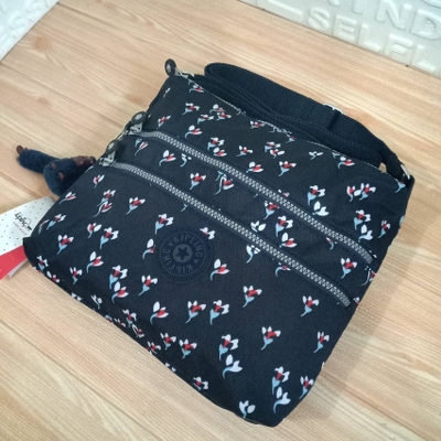 Kipling กระเป๋าทรงเมสเซนเจอร์ Messenger shoulder & crossbody bag