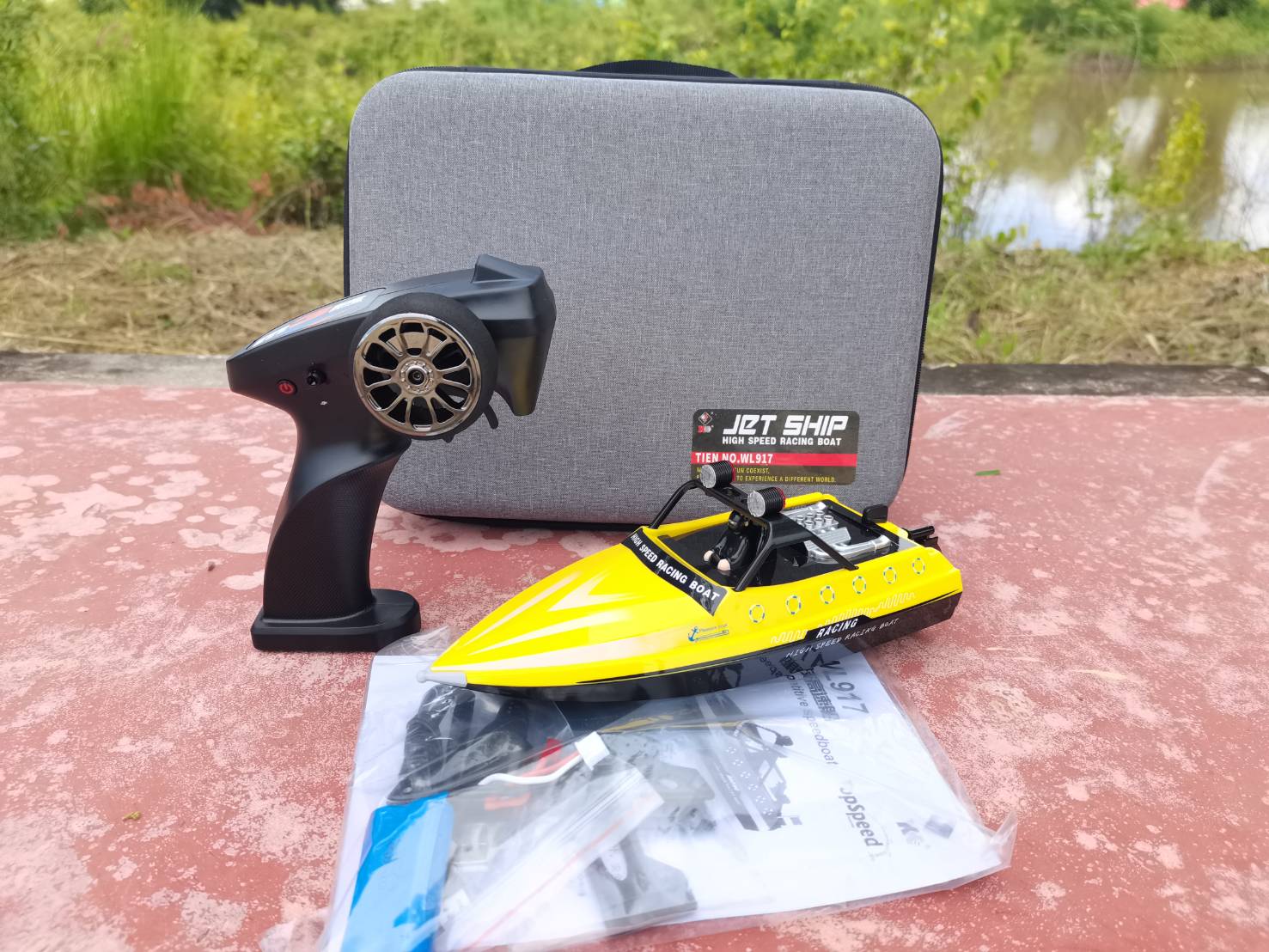 เรือบังคับวิทยุ แนวแข่งขัน WL-TOYS WL-917 RACHING ความเร็ว 16 KM/H วิทยุควบคุมแบบ 2.4 GHZ ขนาดเล็กกระทัดรัด ระบบขับเคลื่อนด้วยปั๊มน้ำแบบเทอร์โบเจ๊ด สินค้าชุดพร้อมเล่น