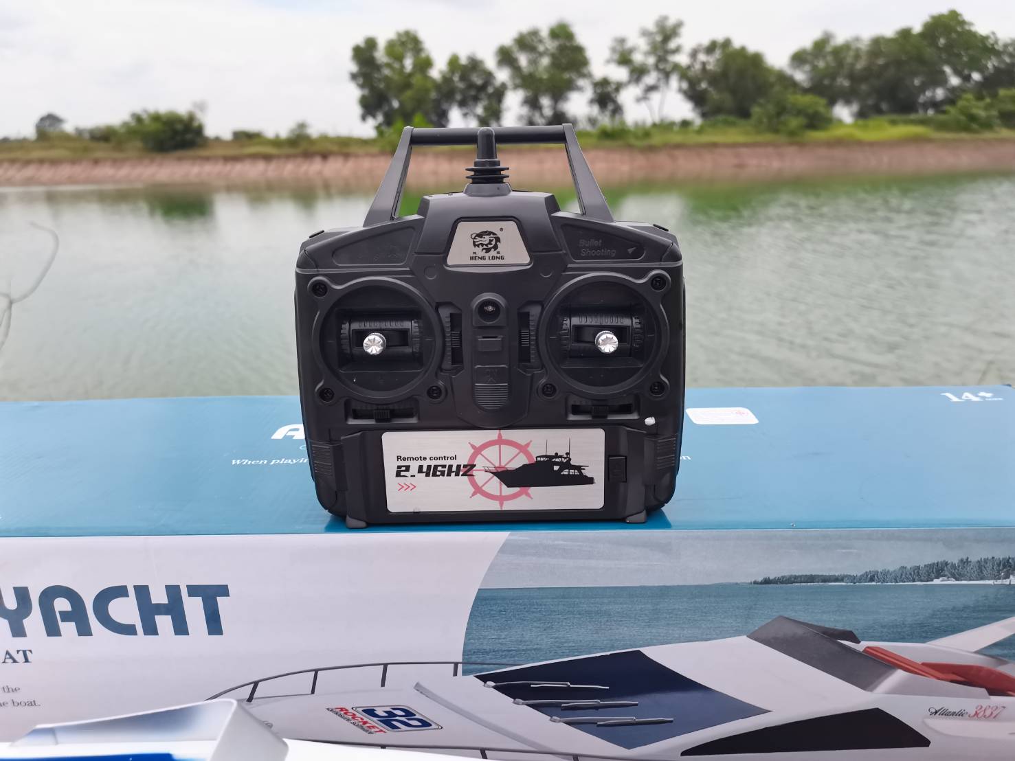 เรือบังคับ HENG-LONG 3837 2.4.GHZ ATLANTIC YACHT R/C 25KM/H เรือสเกลสวยงาม ใหญ่มาก