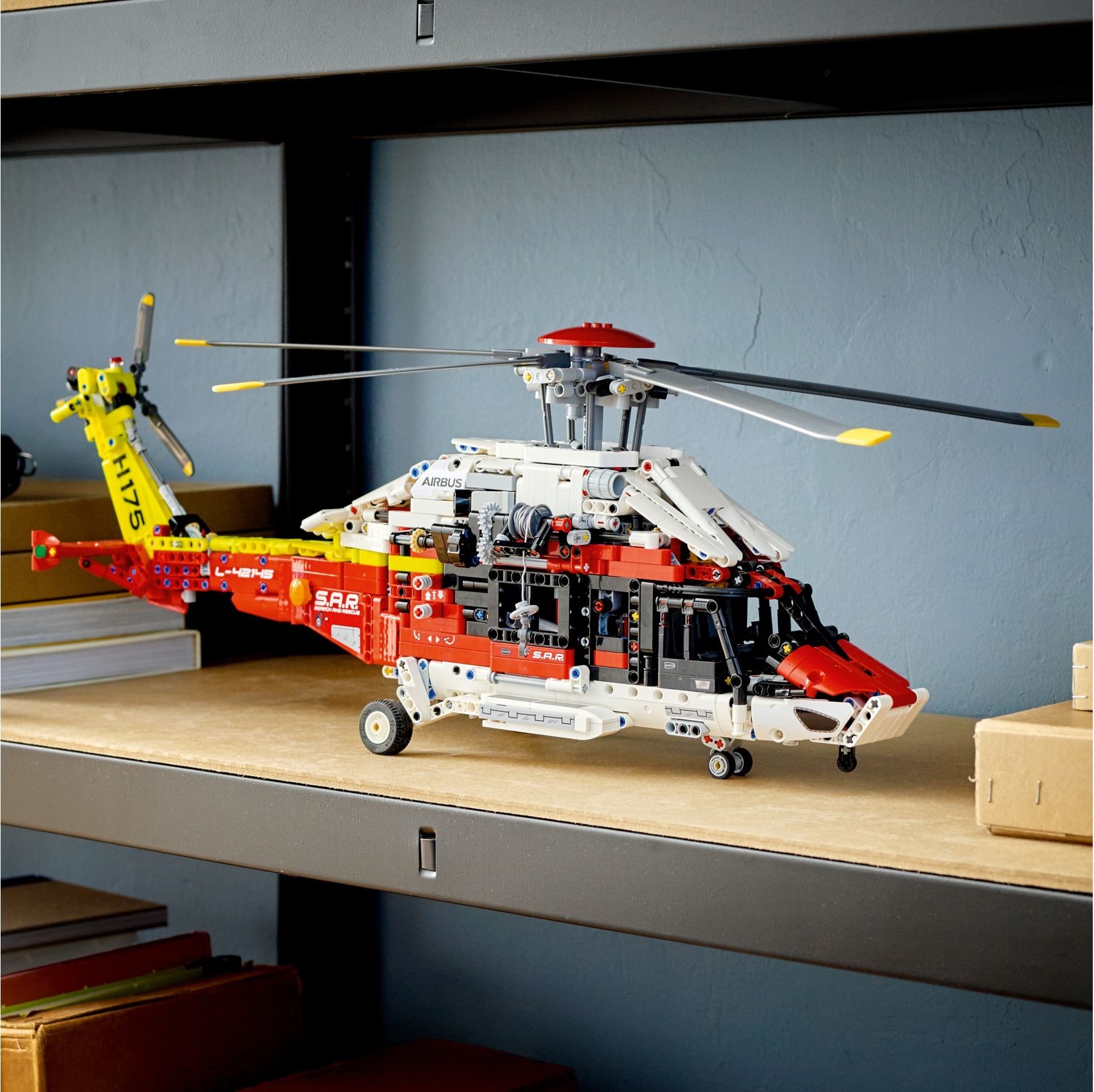 LEGO Technic เลโก้ 42145 Airbus H175 Rescue Helicopter