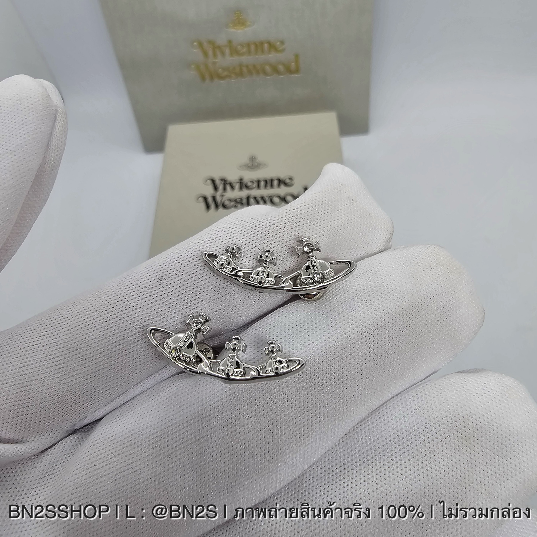 Vivienne Westwood Candy Earrings in PLATINUM-CRYSTAL-Crystalต่างหูวิเวียน จี้ดาวเสาร์ 3 ลูกเรียกัน อะไหล่เงิน