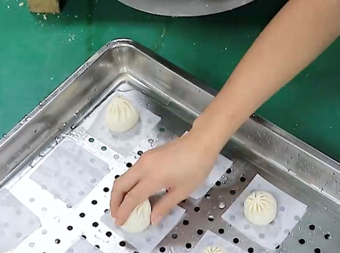 เครื่องทำซาลาเปาขนาดเล็กสำหรับร้านอาหารเช้า เครื่องขึ้นรูปซาลาเปาเนื้อและผัก เครื่องขึ้นรูปซาลาเปาตั้งโต๊ะเชิงพาณิชย์