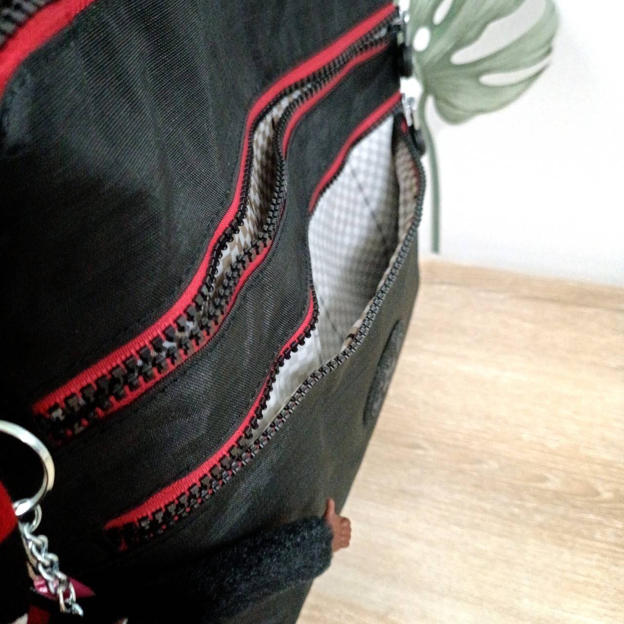 กระเป๋าสะพายข้าง Kipling Ella คิปลิ้ง