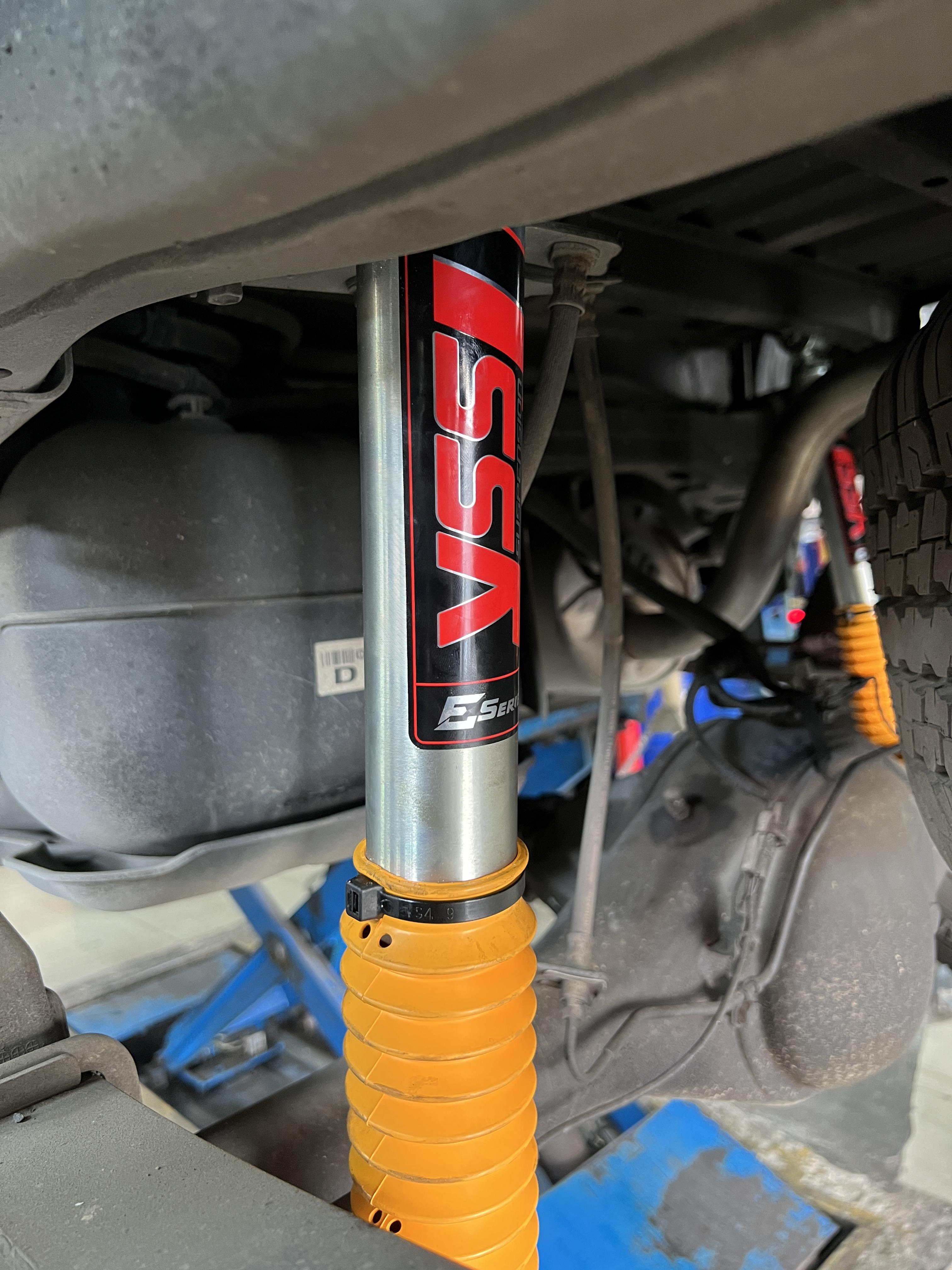 TOYOTA REVO ROCCO อัพเกรดช่วงล่าง แก้ไขอาการเด้งส่าย เพิ่มความนุ่มนวล [+] YSS E SERIES [+] YSS SPRING PERFORMANCE Location : https://goo.gl/maps/HrNUAZXPN94KvxZ98? รถยนต์มีปัญหาไม่รู้ต้องแก้ตรงไหน ทางเรายินดี ตรวจหาปัญหาและหาวิธีแก้ บอกลูกค้าก่อนลงมือทำเสมอด้วยราคาเป็นธรรม เวลาบริการ วันจันทร์-วันอาทิตย์ 09:00 น. - 17.30 น. #ysseseries #ToyotaRevoRocco #โช้คอัพ #ช่วงล่าง #โช๊ค #ยางรถยนต์
