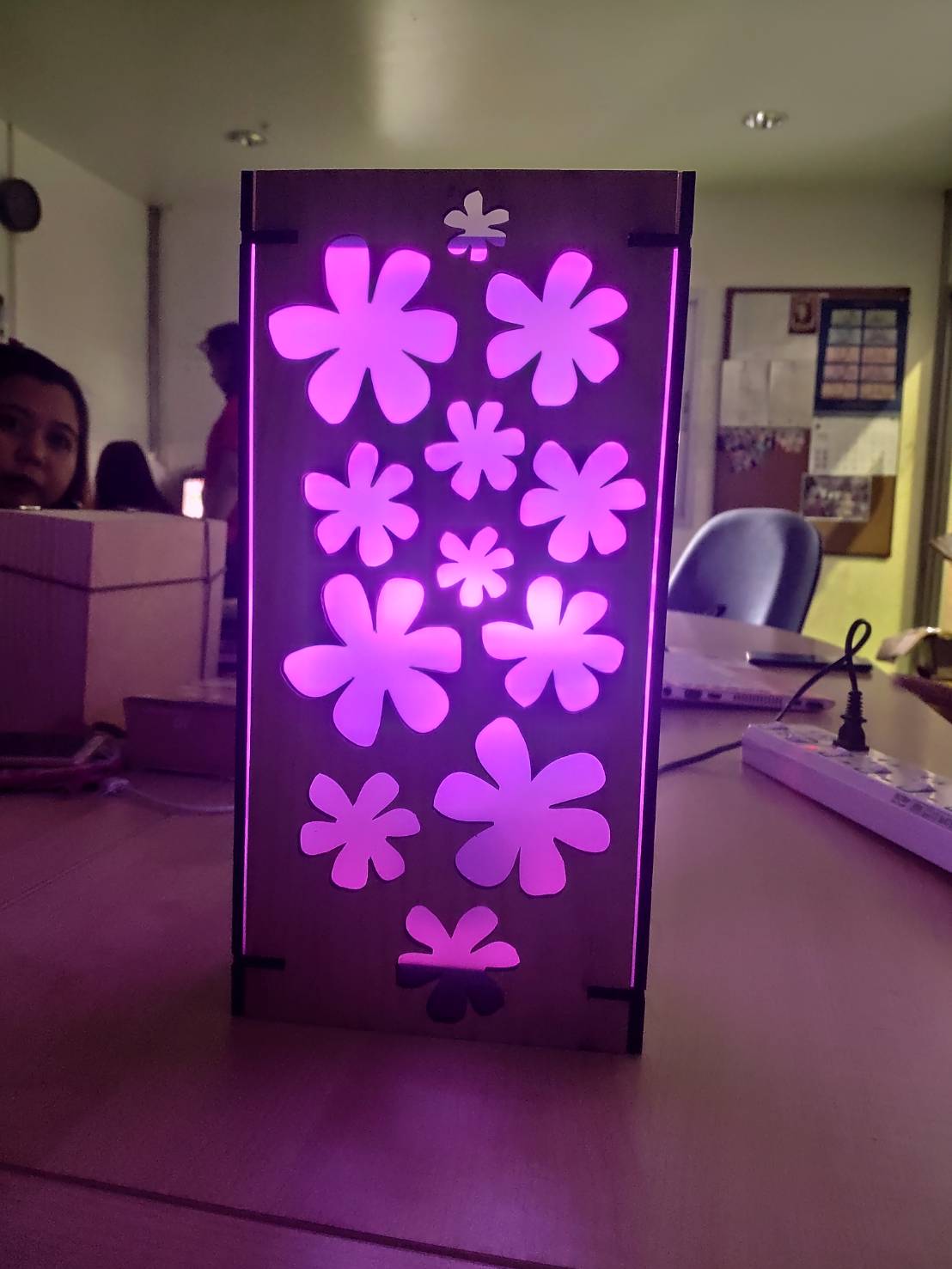 โคมไฟกล่องไม้สำหรับประดับบ้าน