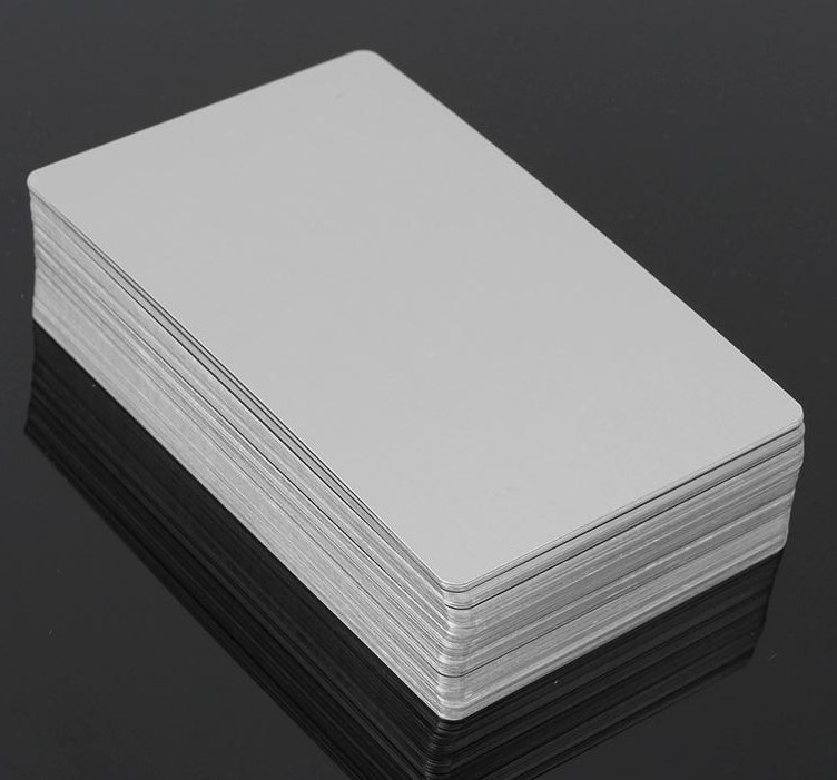 นามบัตรอลูมิเนียมว่างเปล่า สีเงิน ขนาด 86x54mm. หนา 0.45มม.1 กล่องมี 50 แผ่น Silver Aluminum Alloy Card Engraving Metal Business Access Business Card Blank Thickness 0.45mm.