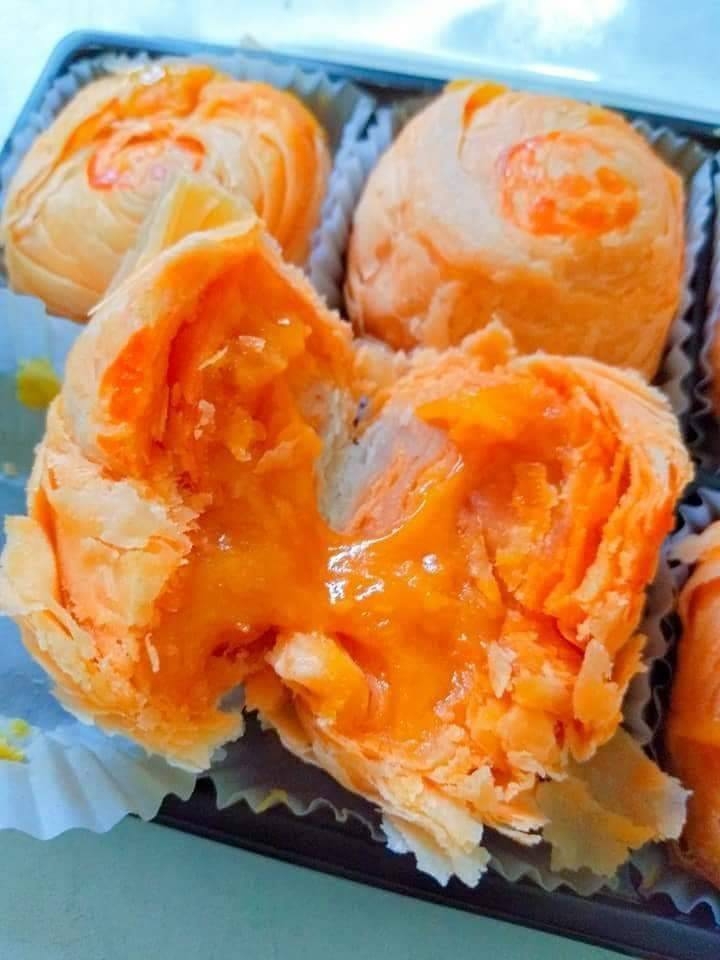 ขนมเปี๊ยะกล่องใหญ่ 16 ลูก