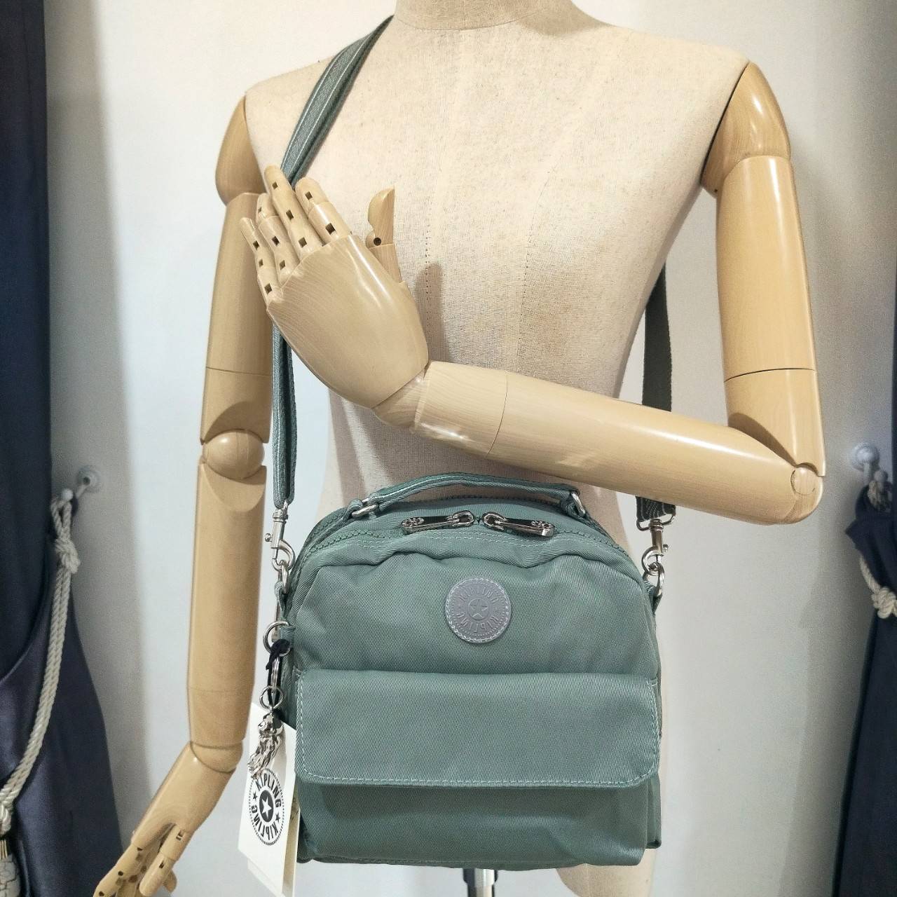 คิปลิ้ง Candy 2 ways backpack กระเป๋าเป้ สะพายข้าง กระเป๋าถือ KIPLING