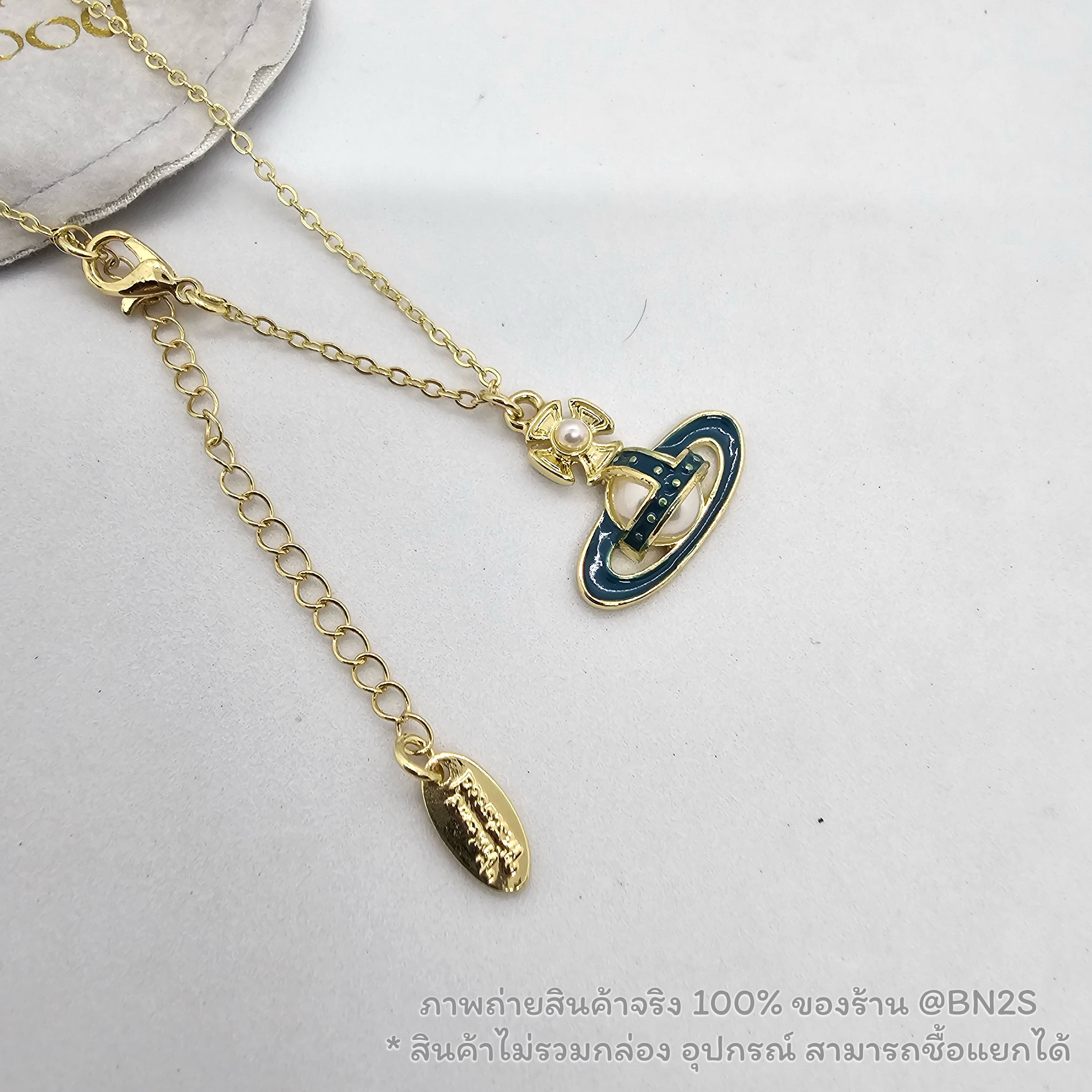 สีน้ำเงิน | VIVIENNE WESTWOOD SIMONETTA BAS RELIEF PENDANT สร้อยคอผู้หญิง วิเวียน จี้ดาวเสาร์ ลงสี ชนช๊อป พร้อมส่ง