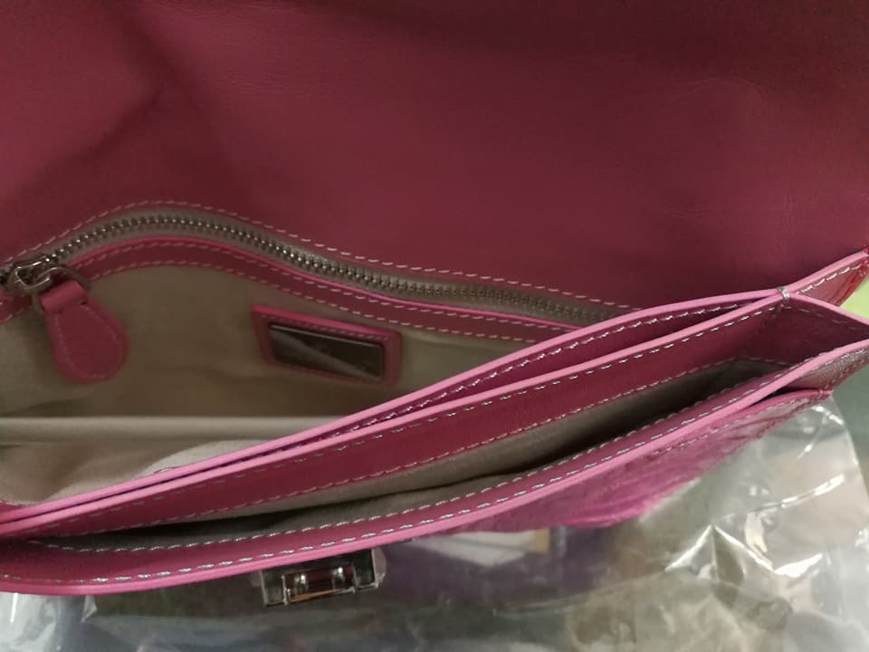 กระเป๋าสะพายหนังจระเข้แท้ สีชมพู รหัส CRW1217H-02-PI1