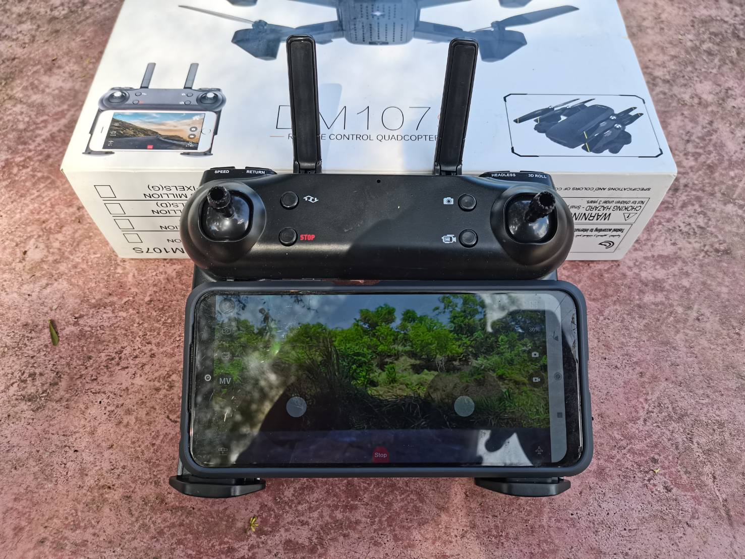 โดรนบังคับวิทยุ DM107S D107 RC โดรนขนาดเล็กพับ Selfie RC Drone พร้อม Wifi FPV 2MP HD กล้อง 2.ตัว Quadcopter ชุดพร้อมเล่น