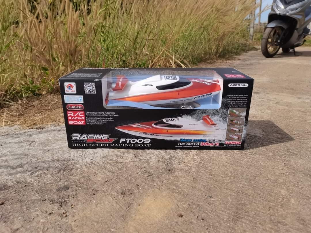 เรือเร็วบังคับวิทยุ FT009 RC SPEED30KMH 2.4GHZ RACING BOAT สินค้าชุดพร้อมเล่น