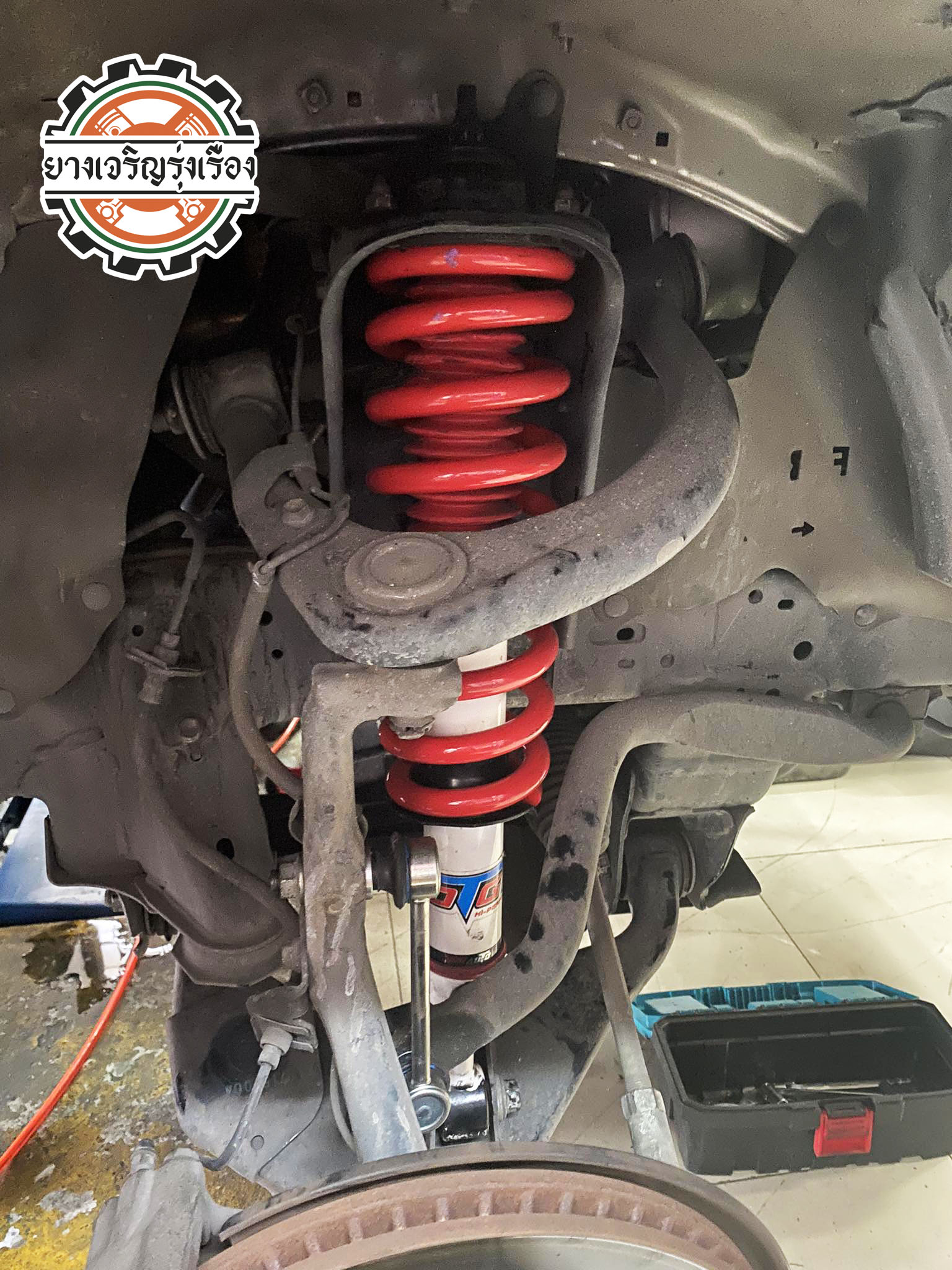 Toyota fortuner เติมของเพิ่ม Yss spring performance เพิ่มความกระชับขับสนุกขึ้น ใช้งานจับคู่กับโช๊คอัพ Yss dtg plus 7ระดับ นุ่มหนึบลงตัว [+] Yss DTG ทั้งชุด หน้าหลัง 🔩พร้อมบริการติดตั้ง + Set up ให้เหมาะกับยาง 🔩 ขับสนุกด้วยบริการ ตั้งศูนย์ละเอียดให้เหมาะกับการใช้งานและลักษณะของช่วงล่าง 𝙊𝙪𝙧 𝙎𝙚𝙧𝙫𝙞𝙘𝙚 บริการทางร้าน เรารับทำอะไรบ้าง 🔧 ติดตั้งยางแบบไร้รอย 100% 🔧 บริการสลับยาง ตามอายุ 🔧 มียางรถยนต์ทุกยี่ห้อให้เลือกซื้อ 🔧 เช็คช่วงล่าง แก้ปัญหาให้ตรงจุด 🔧 บริการล้างลิ้นปีกผีเสื้อ 🔧 บริการเช็คระยะรถยนต์ 🔧 เปลี่ยนถ่ายของเหลวทั้งระบบ 🔧 ตั้งศูนย์ด้วยเครื่อง HUNTER นำเข้าจาก USA สอบถามข้อมูลเพิ่มเติม หรือนัดหมายเข้ารับบริการ Tel : 08-6569-1915 Tel : 08-6544-5963 Line id : @88rw Tiktok : https://www.tiktok.com/@88rwycrr Youtube : https://youtube.com/@88rw Facebook : https://www.facebook.com/otaninon Location : https://goo.gl/maps/HrNUAZXPN94KvxZ98?coh=178573&entry=tt #รถยนต์มีปัญหาไม่รู้ต้องแก้ตรงไหน ทางเรายินดี ตรวจหาปัญหาและหาวิธีแก้ บอกลูกค้าก่อนลงมือทำเสมอราคาเป็นธรรมไม่เอาเปรียบ สบายใจคุณลูกค้า ---------------------------------- ดูแลให้คำปรึกษาทุกปัญหาคาใจ ไม่ทิ้งลูกค้า มีบริการหลังการขาย 【ให้ผู้เชี่ยวชาญของเรา ดูแลรถคุณ】 ร้านยางเจริญรุ่งเรือง ยินดีต้อนรับครับ ---------------------------------- #โช๊คอัพรถยนต์ #monroe #yss #kayaba #profender #ร้านยางเจริญรุ่งเรือง #นนทบุรี #งามวงศ์วาน #amsfix #บริการช่วงล่างรถยนต์ #ซ่อมบำรุงช่วงล่าง #เซทอัพโช๊คอัพรถยนต์