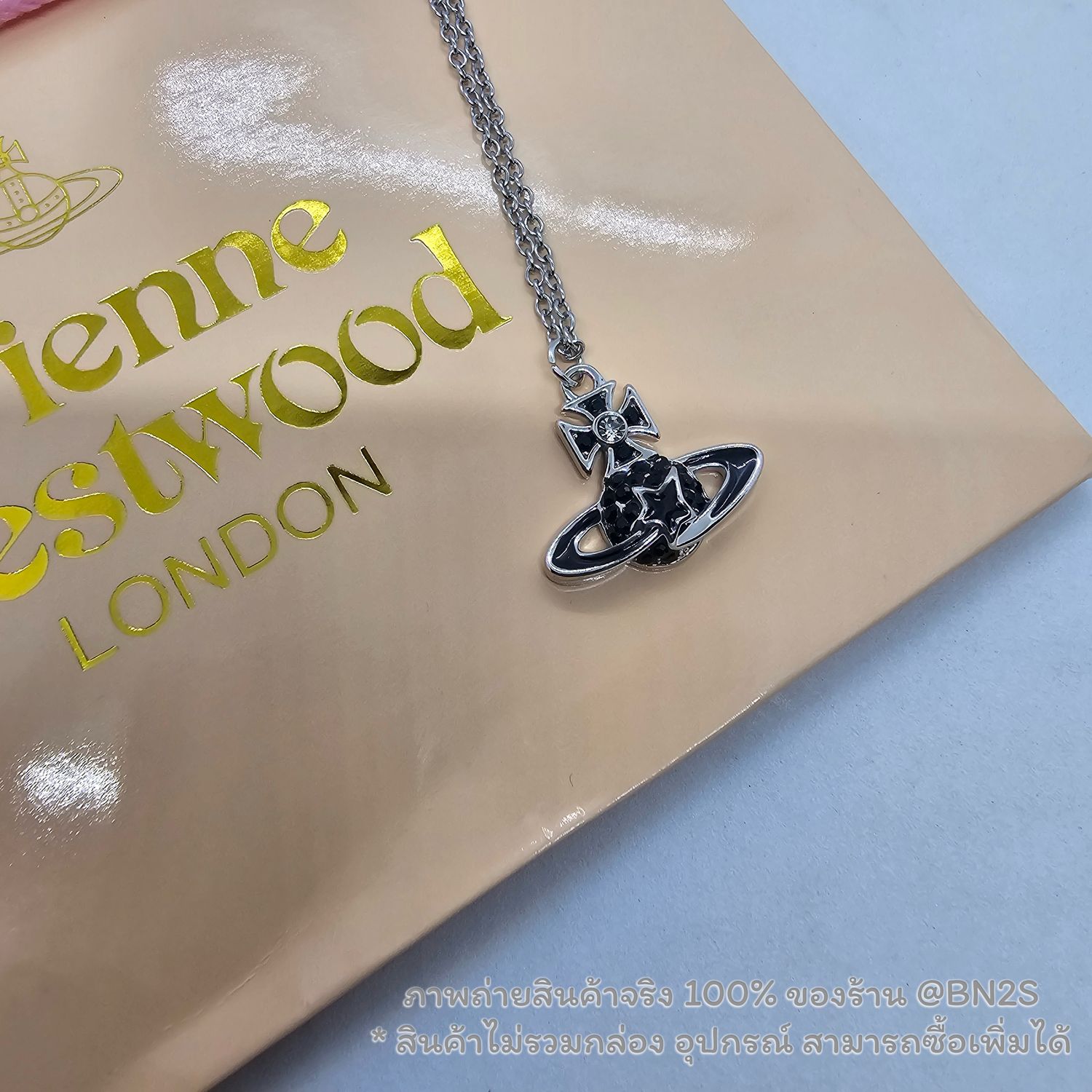 สีดำ | สร้อยคอผู้หญิง วิเวียน รุ่น Vivienne Westwood Darlene Crystal Star Pendant จี้ดาวเสาร์ พร้อมดาว ประดับคริสตัล พร้อมส่ง