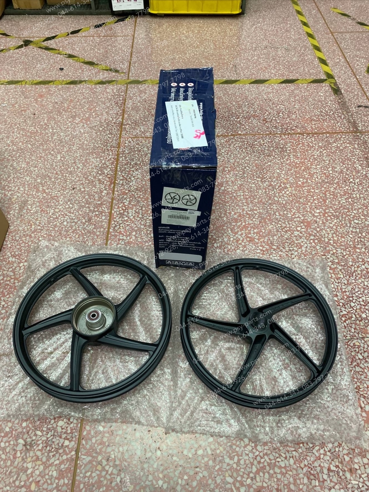 ล้อแม็กคู่ WAVE, WAVE 125-I (ขอบ 17) สีดำ