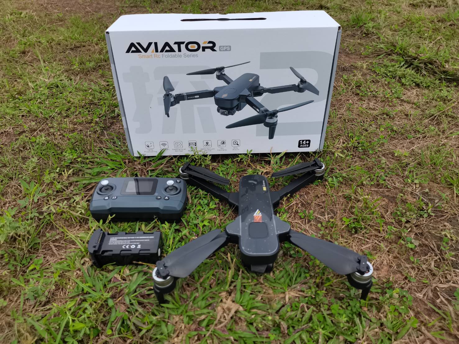 โดรนบังคับ AVIATOR 8811PRO เวอร์ชั่นล่าสุด 720P WIFI FPV ระบบ GPS บินกลับอัตโนมัติลงจอดที่เดิม สินค้าชุดพร้อมบิน RTF