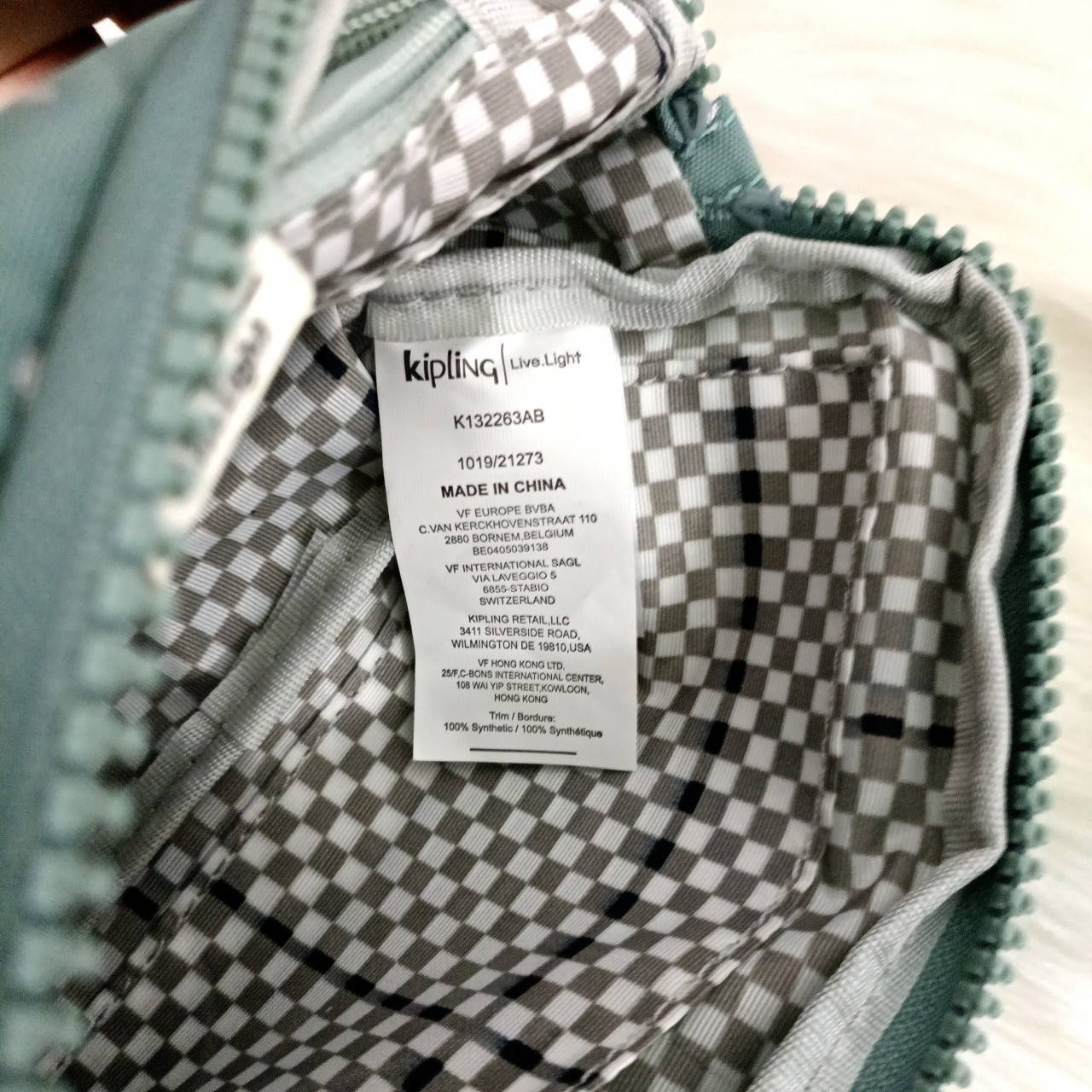 KIPLING กระเป๋าสตางค์ซิปรอบ ใบยาว Seoul up clutch & sling bag