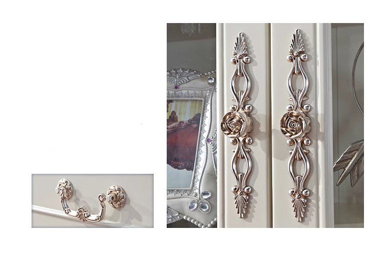 ตู้โชว์หลุยส์ รุ่น Denise