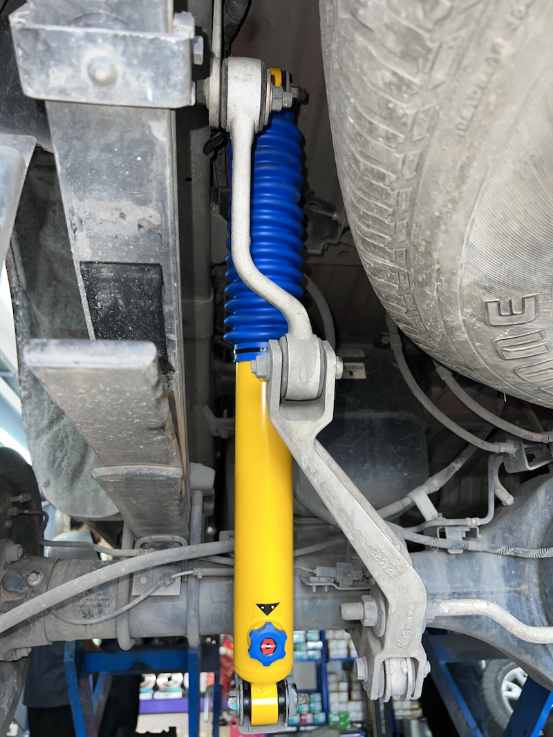 Ford Ranger 2012 | โช้คอัพ Profender PAG4 (ปรับ 4 ระดับ) | ฟื้นฟูช่วงล่างครบชุด - ยางเจริญรุ่งเรือง นนทบุรี เราจัดเต็มชุดฟื้นฟูช่วงล่างระดับพรีเมียม! ✅ โช้คอัพ Profender PAG4 (ปรับ 4 ระดับ): โช้คอัพคุณภาพสูงที่ให้ความหนึบแน่น พร้อม ปรับจูนได้ 4 ระดับ ตามสไตล์การขับขี่ ✅ ปีกนกบนแท้: เปลี่ยนเพื่อคืนความแม่นยำและสมบูรณ์แบบขององศาช่วงล่าง ✅ ลูกหมากปีกนกล่าง ตอง 5 ญี่ปุ่น: ลูกหมากคุณภาพสูงจาก Sankei 555 เพื่อความทนทานและความแม่นยำขั้นสูงสุด ✅ บู้ชปีกนกล่างใหม่ (ซ้าย/ขวา): แก้ปัญหาเสียงดังและอาการโยนตัวจากบูชที่เสื่อมสภาพ สิ่งที่จะได้รับหลังจากติดตั้ง: ช่วงล่างหนึบแน่น: รถทรงตัวได้ดีขึ้นอย่างชัดเจน เข้าโค้งมั่นใจ คืนความสมบูรณ์แบบ: แก้ปัญหาเสียงดัง กุกกัก จากการสึกหรอของบูชและลูกหมาก ปรับได้ตามใจ: เลือกฟีลลิ่งการขับขี่ที่นุ่มหรือหนึบได้ตามความชอบ จบครบในที่เดียว: ติดตั้ง Setup และตั้งศูนย์โดยทีมช่างผู้เชี่ยวชาญ 👉 อย่าปล่อยให้ช่วงล่างทำงานหนัก! แวะมาตรวจเช็กกับผู้เชี่ยวชาญวันนี้ครับ 📌 สอบถามข้อมูลเพิ่มเติม หรือนัดหมายเข้ารับบริการ ☎️ : 08-6569-1915 ☎️ : 08-6544-5963 💬 Line id : @88rw 📍 Location : https://goo.gl/maps/HrNUAZXPN94KvxZ98 🌐 Facebook : https://www.facebook.com/88rwtire