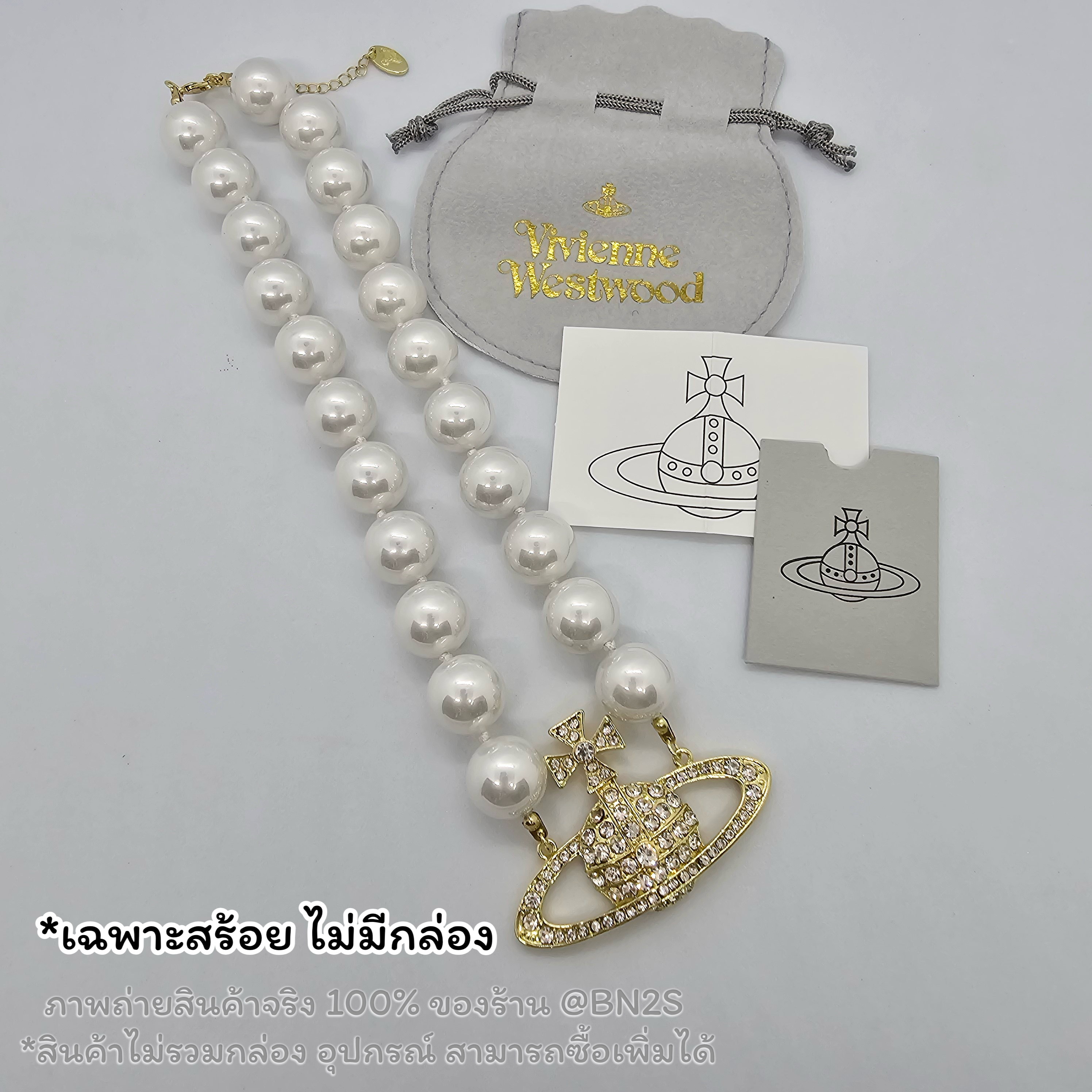 สีทอง | Vivienne Westwood Neysa Pearl Choker Necklace ใหม่ล่าสุด สร้อยคอวิเวียน มุกเม็ดใหญ่ งานสวย ภาพถ่ายงานจริง พร้อมส่ง ความยาว 47 ซม. ปรับเพิ่มได้ 5 ซม. ไม่รวมกล่อง อุปกรณ์