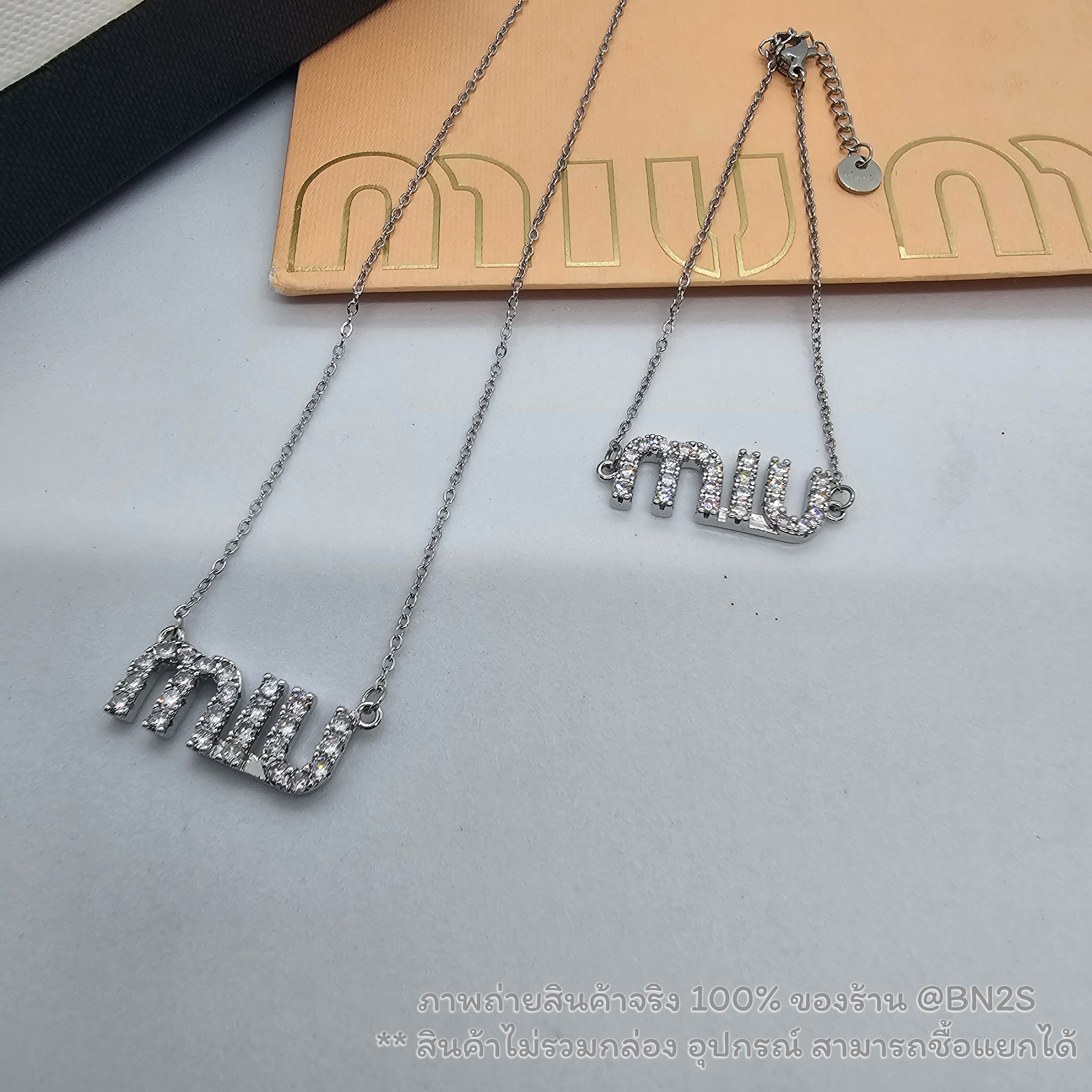 MIU MIU Crystal-embellished Logo Bracelet สร้อยแขน มิว มิว ประดับโลโก้ MIU ฝังคริสตัล ด้านหลังปั๊มโลโก้