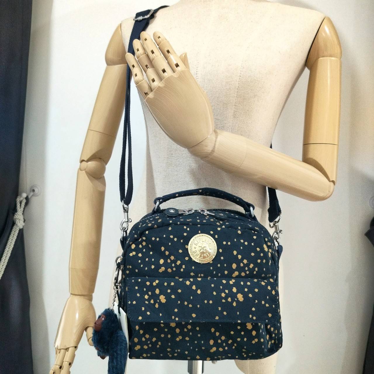 คิปลิ้ง Candy 2 ways backpack กระเป๋าเป้ สะพายข้าง กระเป๋าถือ KIPLING