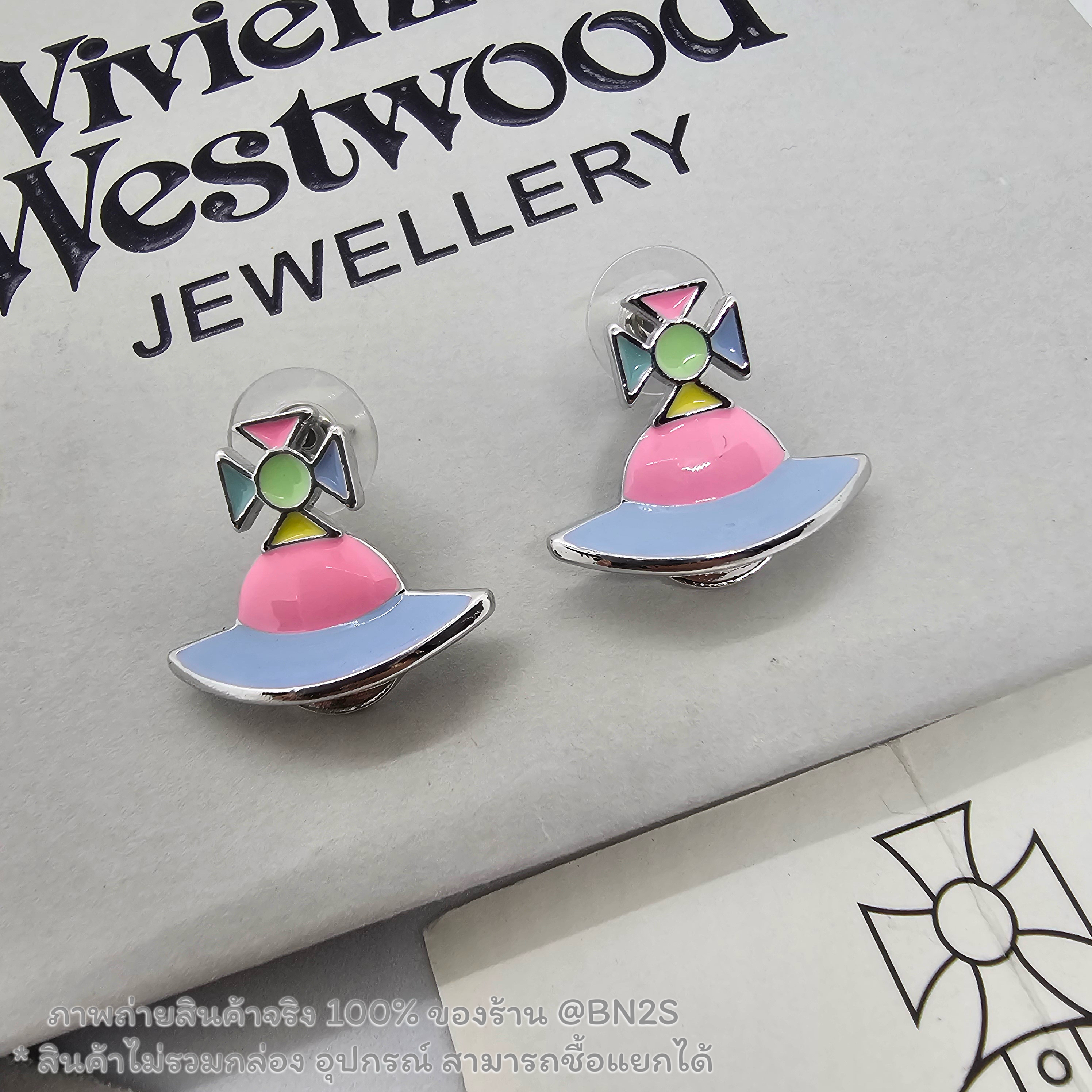 Vivienne Westwood ต่างหูวิเวียน จี้ดาวเสาร์ ลงสีพลาสเทล น่ารัก สไตล์เกาหลี ด้านหลังปั๊มโลโก้ ไม่รวมกล่อง