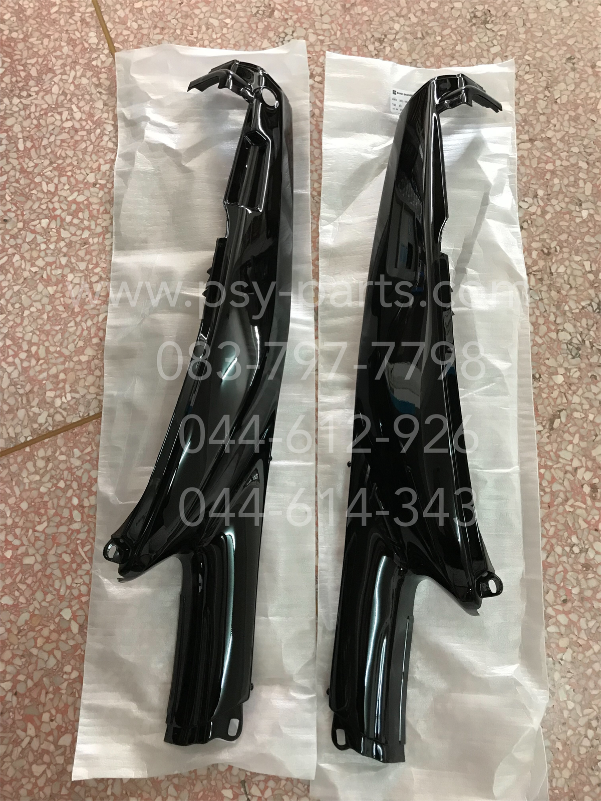 ฝาครอบข้างซ้าย-ขวา BELLE-R, BELLE 100, Y 100 (T) สีดำเงา