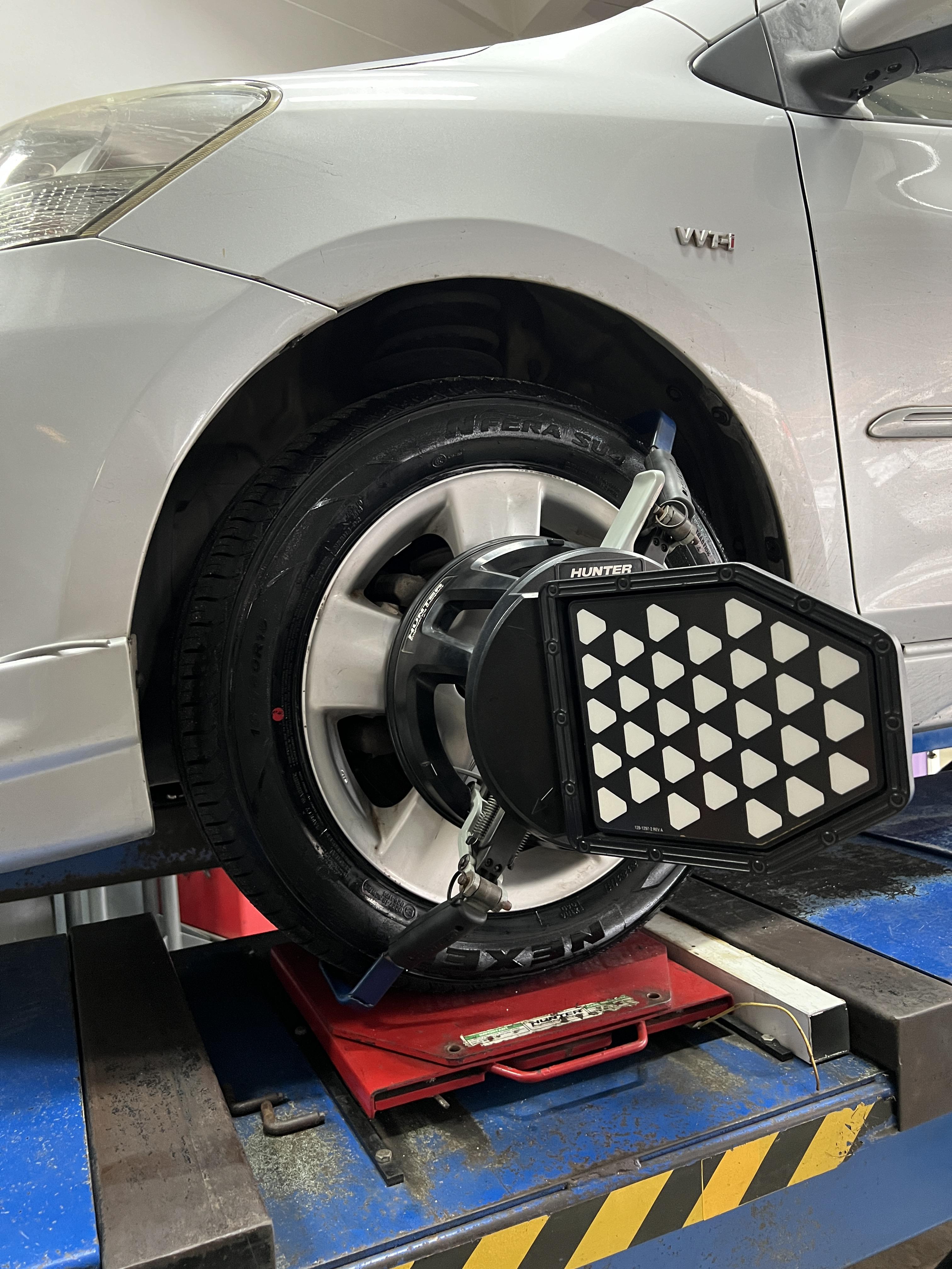 TOYOTA VIOS เปลี่ยนยางรถยนต์ใช้งานประจำวัน [+] NEXEN SU4 185/60R15 Location : https://goo.gl/maps/HrNUAZXPN94KvxZ98? รถยนต์มีปัญหาไม่รู้ต้องแก้ตรงไหน ทางเรายินดี ตรวจหาปัญหาและหาวิธีแก้ บอกลูกค้าก่อนลงมือทำเสมอด้วยราคาเป็นธรรม เวลาบริการ วันจันทร์-วันอาทิตย์ 09:00 น. - 17.30 น. #toyotavios #NexenTire #โช้คอัพ #ช่วงล่าง #โช๊ค #ยางรถยนต์