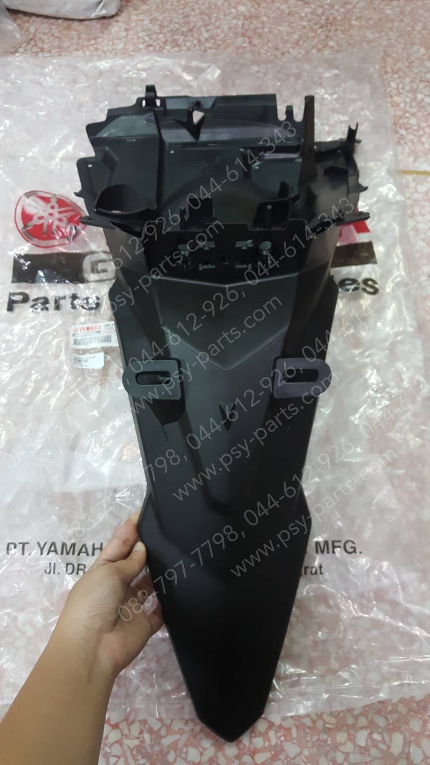 บังโคลนหลัง GT 125 แท้ๆ 2SX-F1611-00, 2SX-F1611-01
